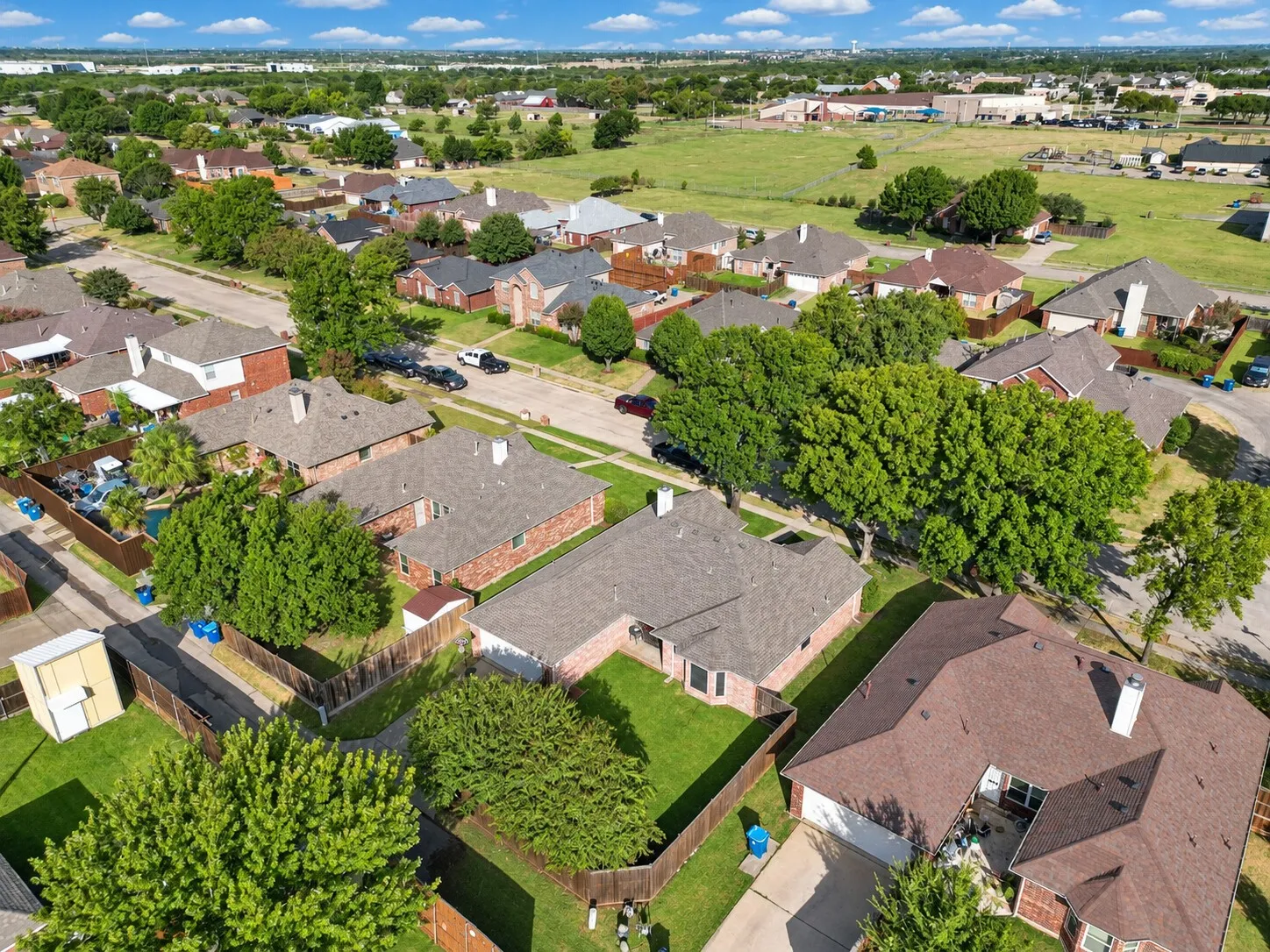 Single Family Residence For Sale in Dallas County , 7514 Westway Drive, Rowlett, Texas 75089, 3 Bedroom, 2 Bathroom, 2 Garage spaces, 1,870 Sqft, built in 2001, mls#21390347, Real Estate Agent in Rowlett, Homes For Sale in Dallas county, Homes For Sale in Rowlett, Realtor in Rowlett Texas, Real Estate Brokerage Independent Realty Texas, Luminita Cordes Realtor