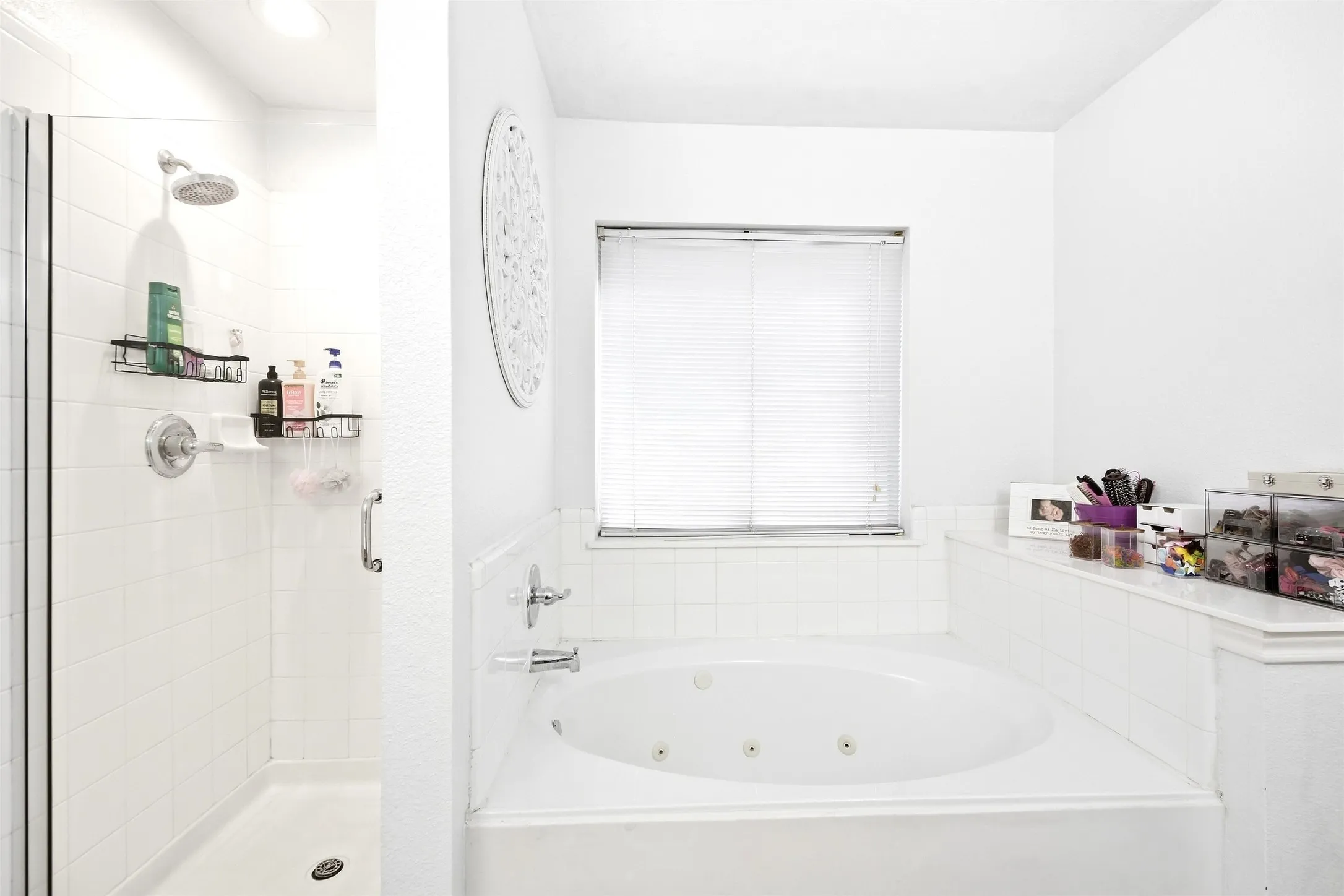 Single Family Residence For Sale in Dallas County , 7514 Westway Drive, Rowlett, Texas 75089, 3 Bedroom, 2 Bathroom, 2 Garage spaces, 1,870 Sqft, built in 2001, mls#21390347, Real Estate Agent in Rowlett, Homes For Sale in Dallas county, Homes For Sale in Rowlett, Realtor in Rowlett Texas, Real Estate Brokerage Independent Realty Texas, Luminita Cordes Realtor