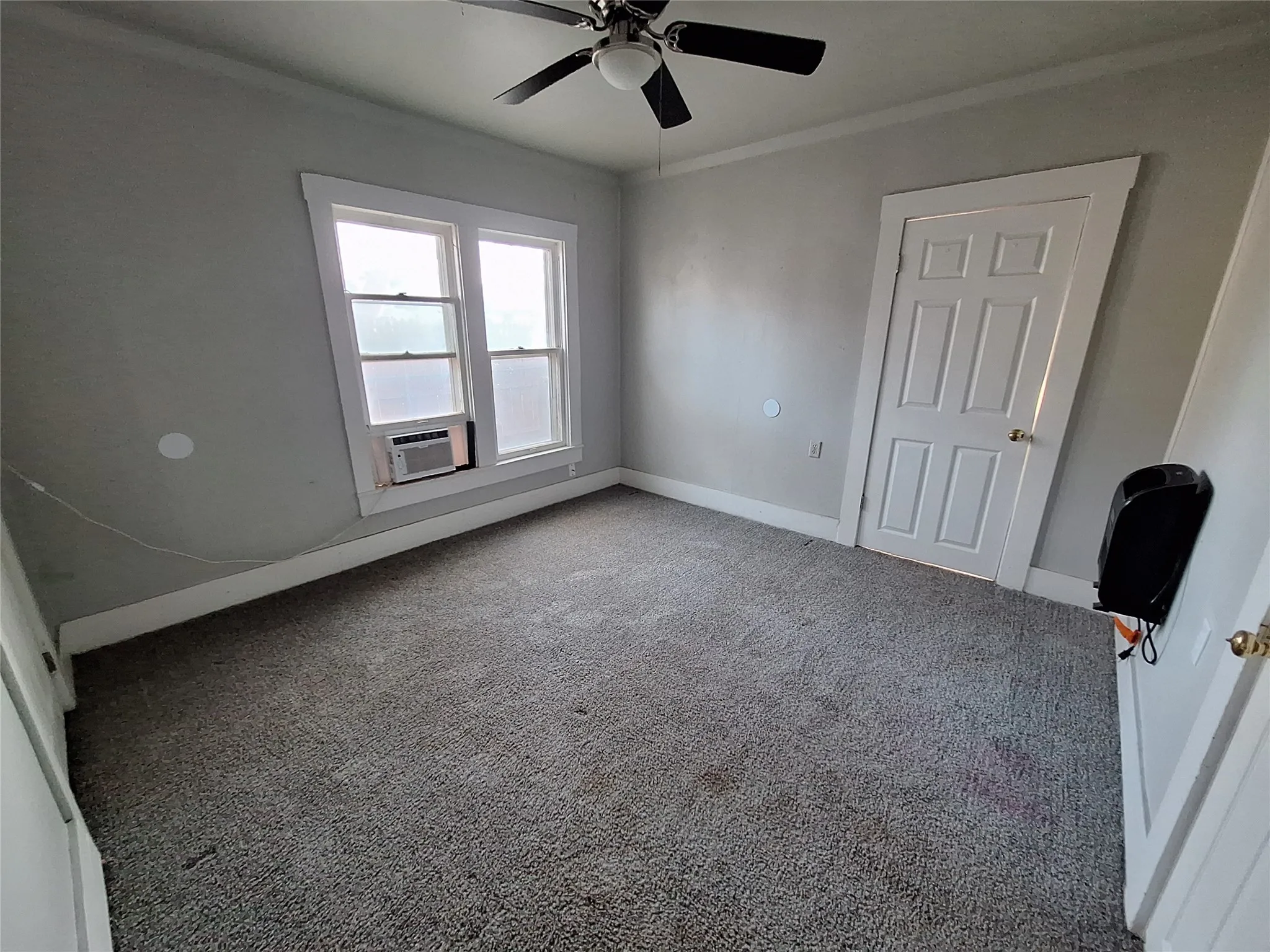 Single Family Residence For Rent in Taylor County , 1026 Jeanette Street, Abilene, Texas 79602, 2 Bedroom, 1 Bathroom, Garage spaces, 1,160 Sqft, built in 1920, mls#21367913, Real Estate Agent in Abilene, Homes For Rent in Taylor county, Homes For Rent in Abilene, Realtor in Abilene Texas, Real Estate Brokerage Independent Realty Texas, Luminita Cordes Realtor