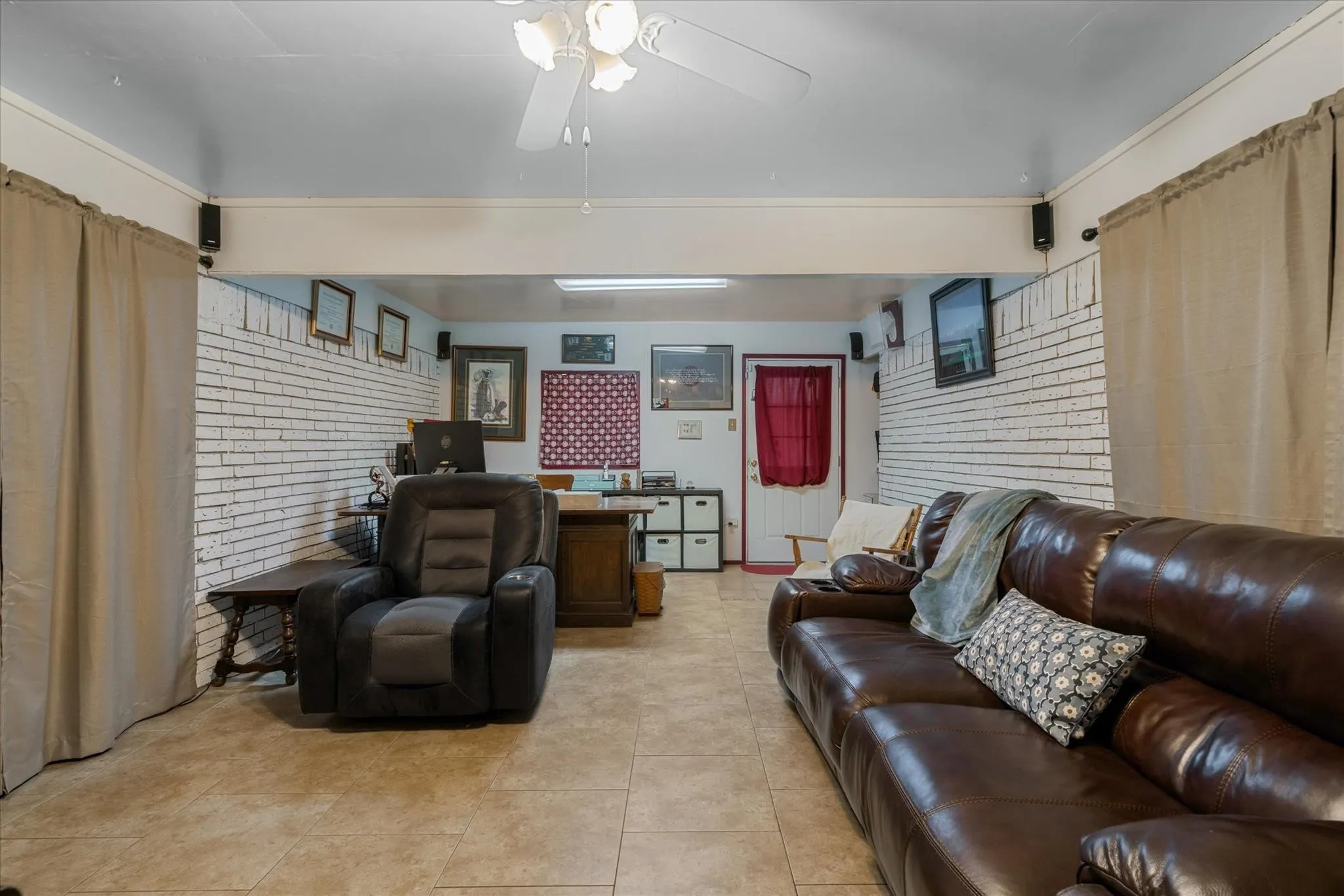 Business For Sale in Van Zandt County , 28323 I20, Wills Point, Texas 75169, 0, 0, Garage spaces, 0 Sqft, built in 1969, mls#21387029, Real Estate Agent in Wills Point, Homes For Sale in Van Zandt county, Homes For Sale in Wills Point, Realtor in Wills Point Texas, Real Estate Brokerage Independent Realty Texas, Luminita Cordes Realtor
