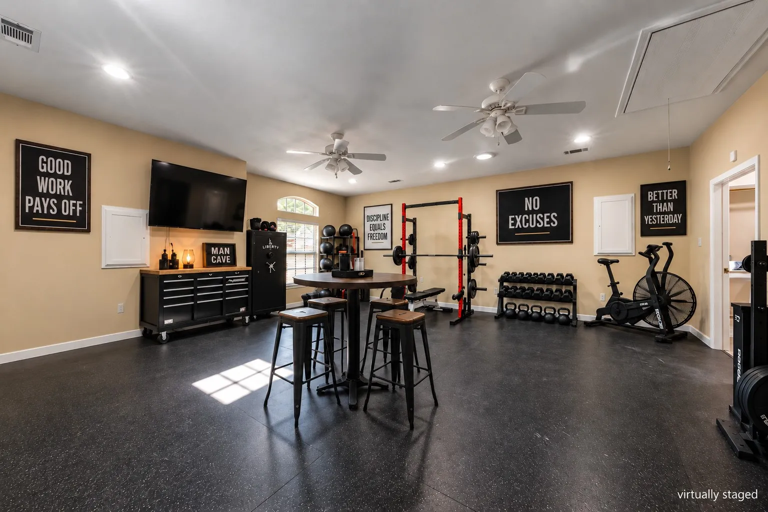 Single Family Residence For Sale in Mc Lennan County , 10124 Cougar Ridge Parkway, Waco, Texas 76708, 3 Bedroom, 2 Bathroom, Garage spaces, 2,062 Sqft, built in 2004, mls#21390395, Real Estate Agent in Waco, Homes For Sale in Mc Lennan county, Homes For Sale in Waco, Realtor in Waco Texas, Real Estate Brokerage Independent Realty Texas, Luminita Cordes Realtor