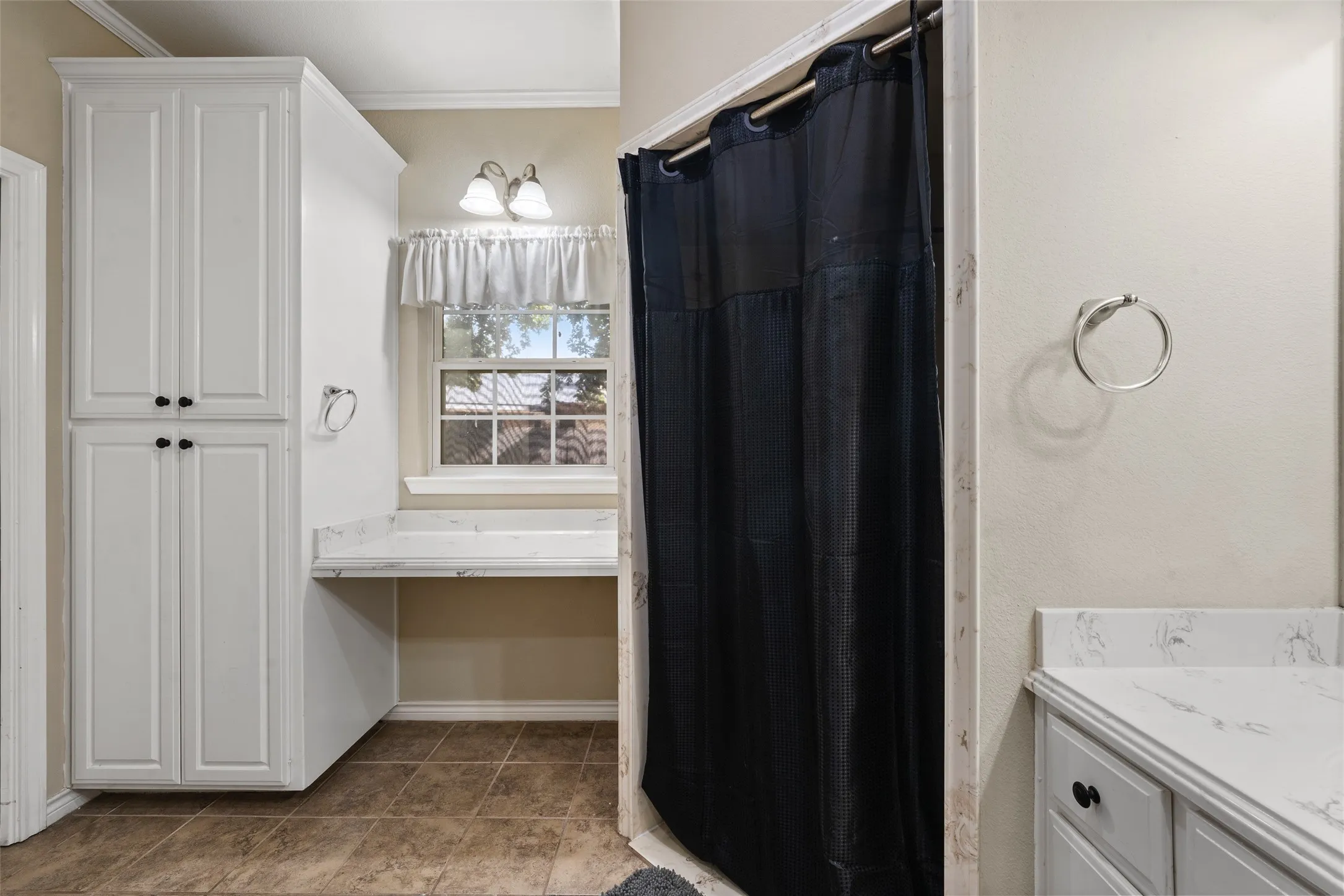 Single Family Residence For Sale in Mc Lennan County , 10124 Cougar Ridge Parkway, Waco, Texas 76708, 3 Bedroom, 2 Bathroom, Garage spaces, 2,062 Sqft, built in 2004, mls#21390395, Real Estate Agent in Waco, Homes For Sale in Mc Lennan county, Homes For Sale in Waco, Realtor in Waco Texas, Real Estate Brokerage Independent Realty Texas, Luminita Cordes Realtor