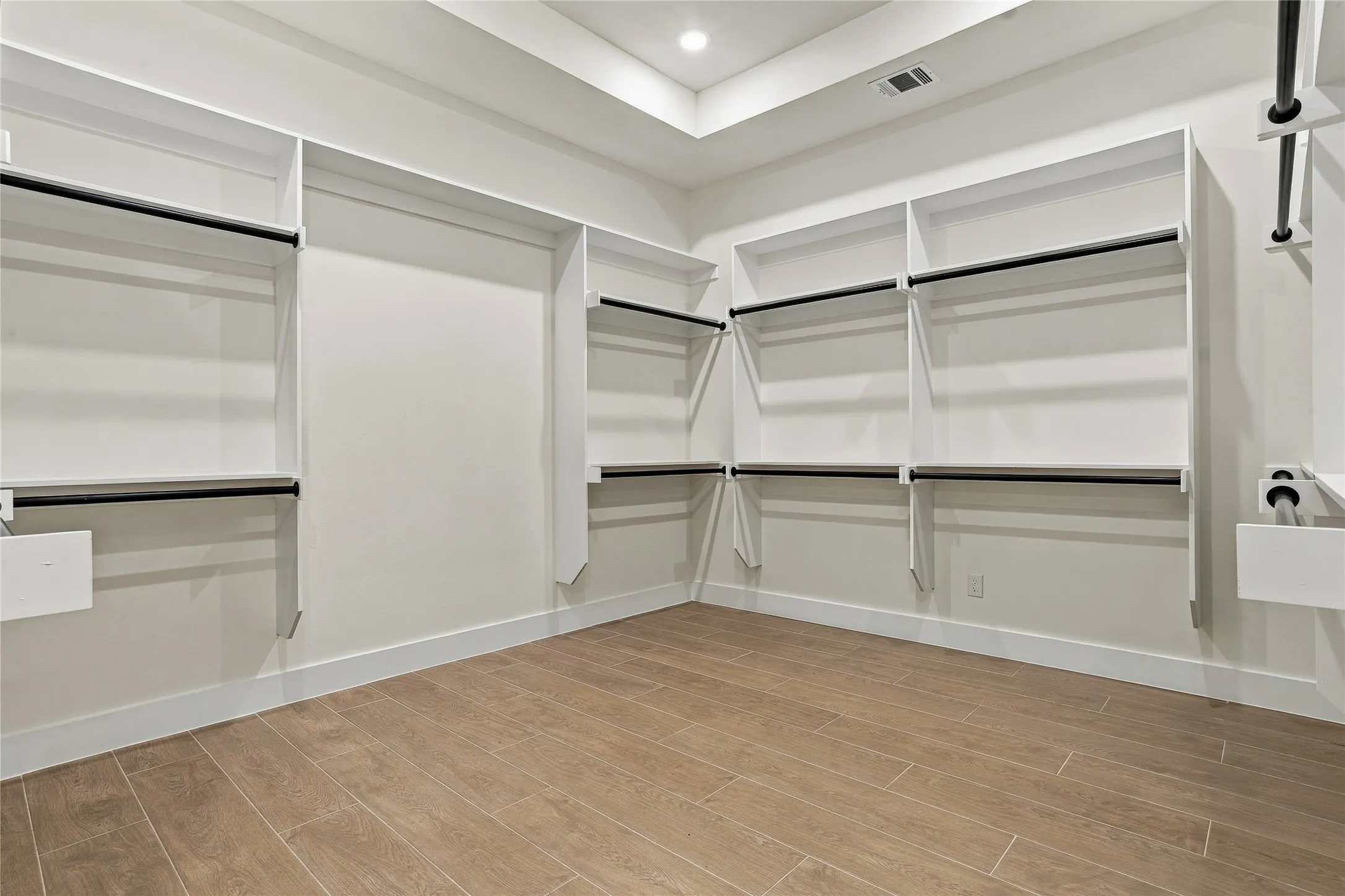 Single Family Residence For Sale in Tarrant County , 5833 Grey Wolf Court, Fort Worth, Texas 76140, 5 Bedroom, 5 Bathroom, 2 Garage spaces, 3,928 Sqft, built in 2026, mls#21390673, Real Estate Agent in Fort Worth, Homes For Sale in Tarrant county, Homes For Sale in Fort Worth, Realtor in Fort Worth Texas, Real Estate Brokerage Independent Realty Texas, Luminita Cordes Realtor