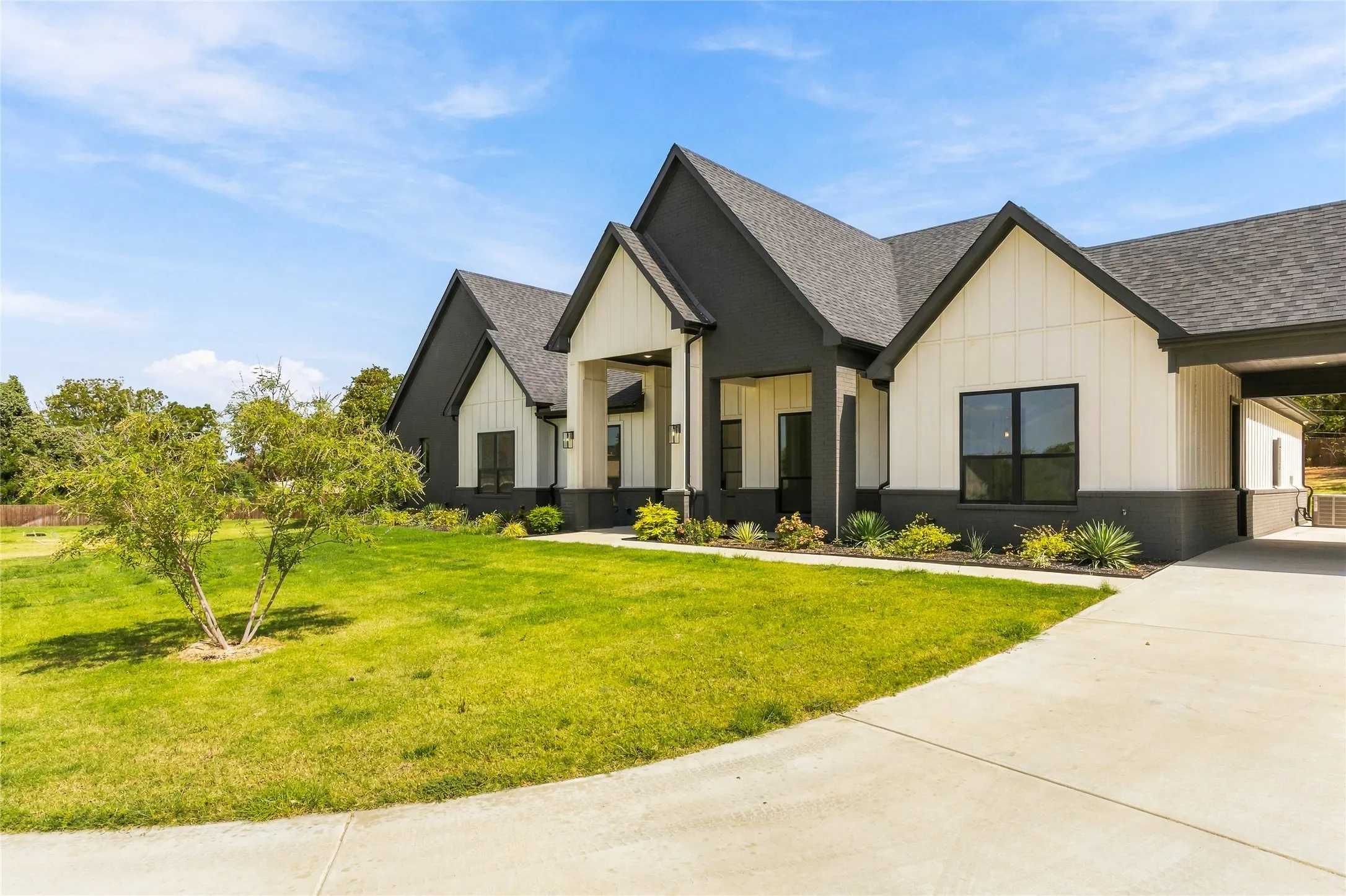 Single Family Residence For Sale in Tarrant County , 5833 Grey Wolf Court, Fort Worth, Texas 76140, 5 Bedroom, 5 Bathroom, 2 Garage spaces, 3,928 Sqft, built in 2026, mls#21390673, Real Estate Agent in Fort Worth, Homes For Sale in Tarrant county, Homes For Sale in Fort Worth, Realtor in Fort Worth Texas, Real Estate Brokerage Independent Realty Texas, Luminita Cordes Realtor