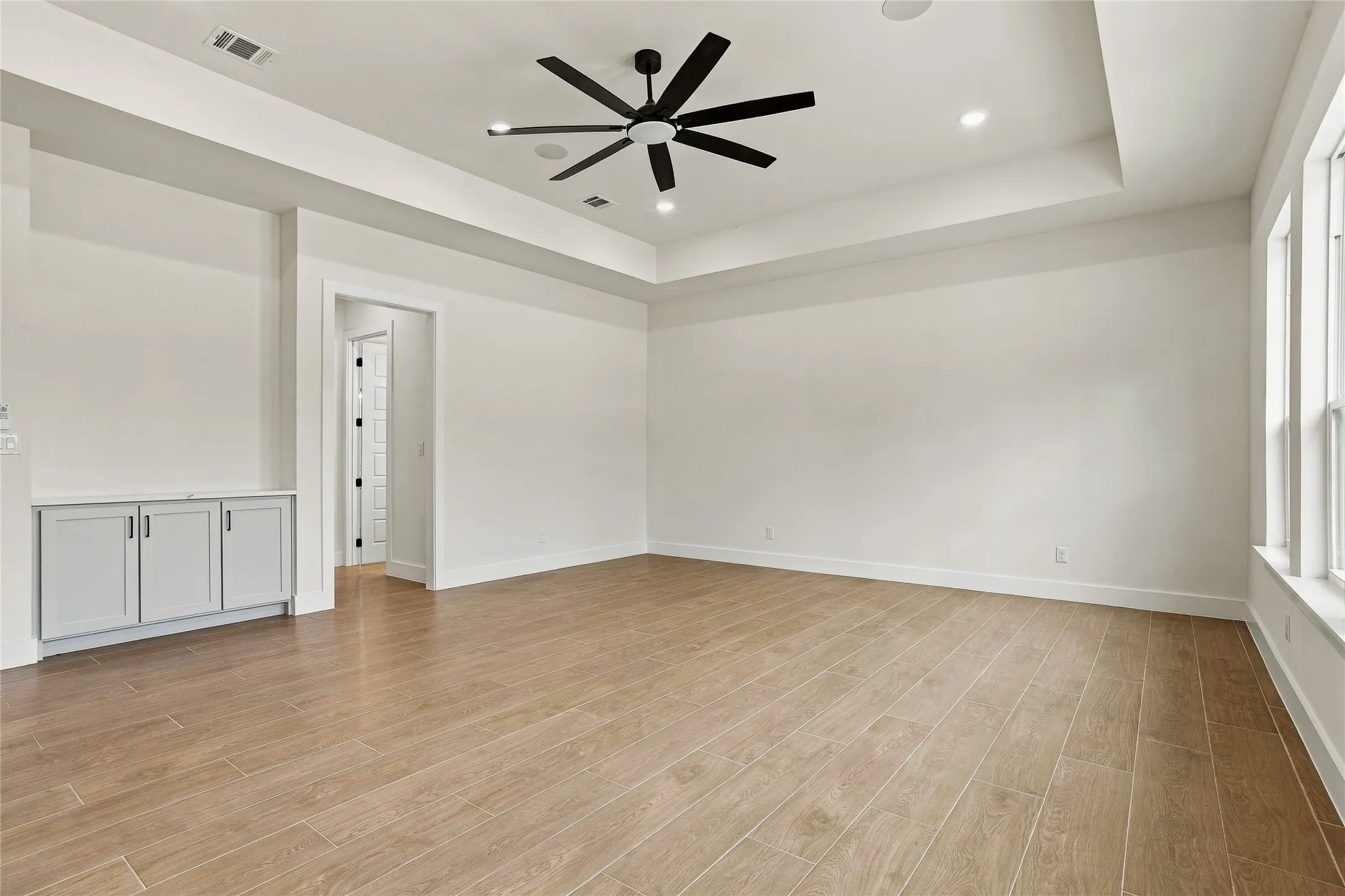 Single Family Residence For Sale in Tarrant County , 5833 Grey Wolf Court, Fort Worth, Texas 76140, 5 Bedroom, 5 Bathroom, 2 Garage spaces, 3,928 Sqft, built in 2026, mls#21390673, Real Estate Agent in Fort Worth, Homes For Sale in Tarrant county, Homes For Sale in Fort Worth, Realtor in Fort Worth Texas, Real Estate Brokerage Independent Realty Texas, Luminita Cordes Realtor