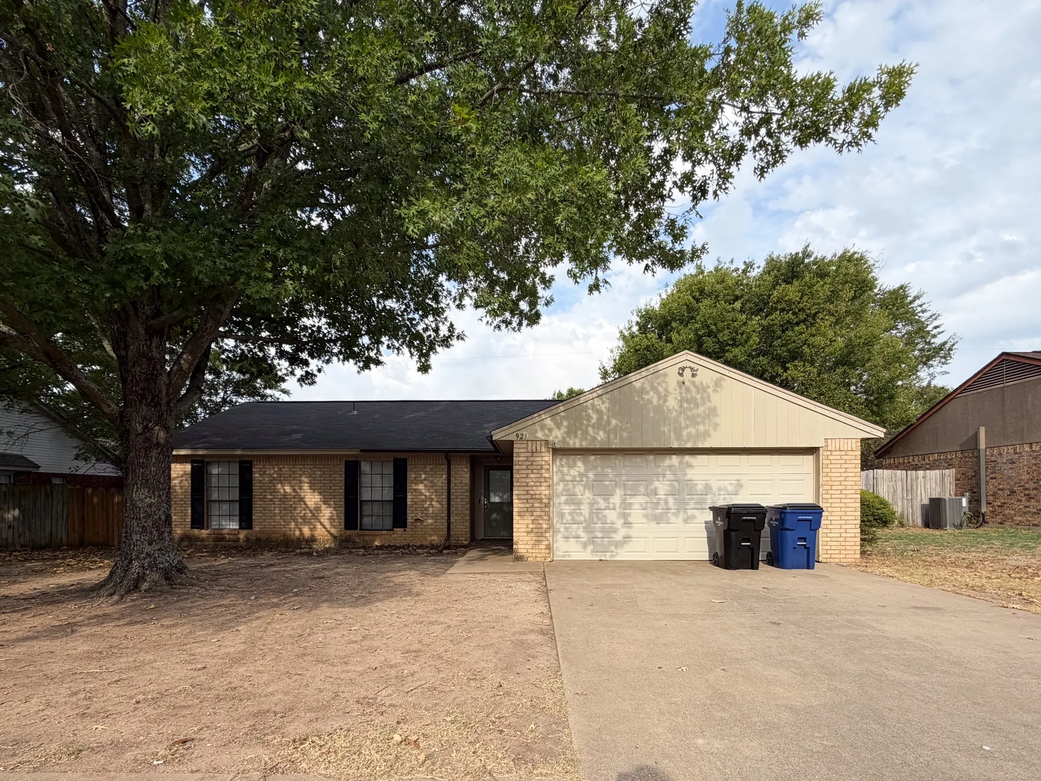 Single Family Residence For Rent