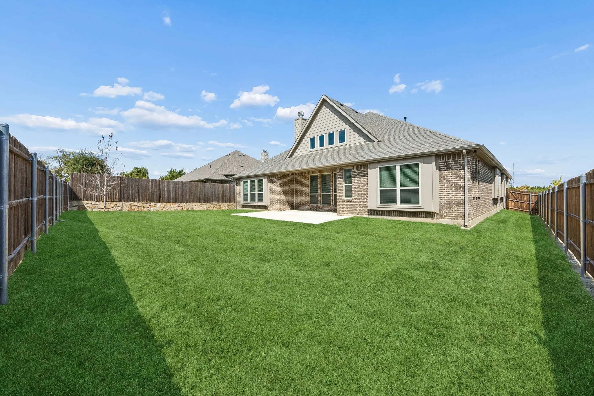 Single Family Residence For Sale in Ellis County , 3006 Holland Lane, Midlothian, Texas 76065, 4 Bedroom, 3 Bathroom, 2 Garage spaces, 3,138 Sqft, built in 2023, mls#21390614, Real Estate Agent in Midlothian, Homes For Sale in Ellis county, Homes For Sale in Midlothian, Realtor in Midlothian Texas, Real Estate Brokerage Independent Realty Texas, Luminita Cordes Realtor
