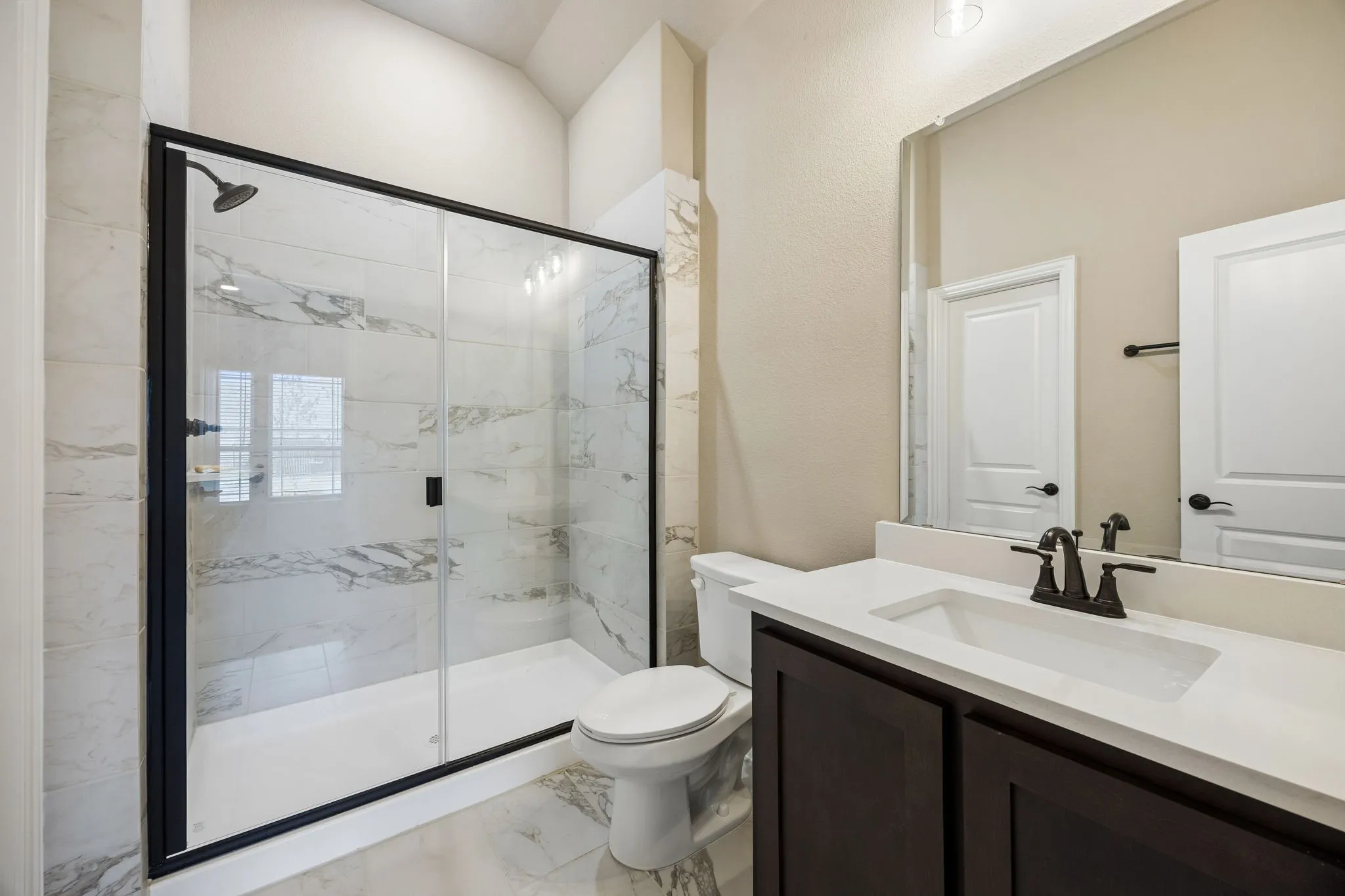 Single Family Residence For Sale in Ellis County , 3006 Holland Lane, Midlothian, Texas 76065, 4 Bedroom, 3 Bathroom, 2 Garage spaces, 3,138 Sqft, built in 2023, mls#21390614, Real Estate Agent in Midlothian, Homes For Sale in Ellis county, Homes For Sale in Midlothian, Realtor in Midlothian Texas, Real Estate Brokerage Independent Realty Texas, Luminita Cordes Realtor