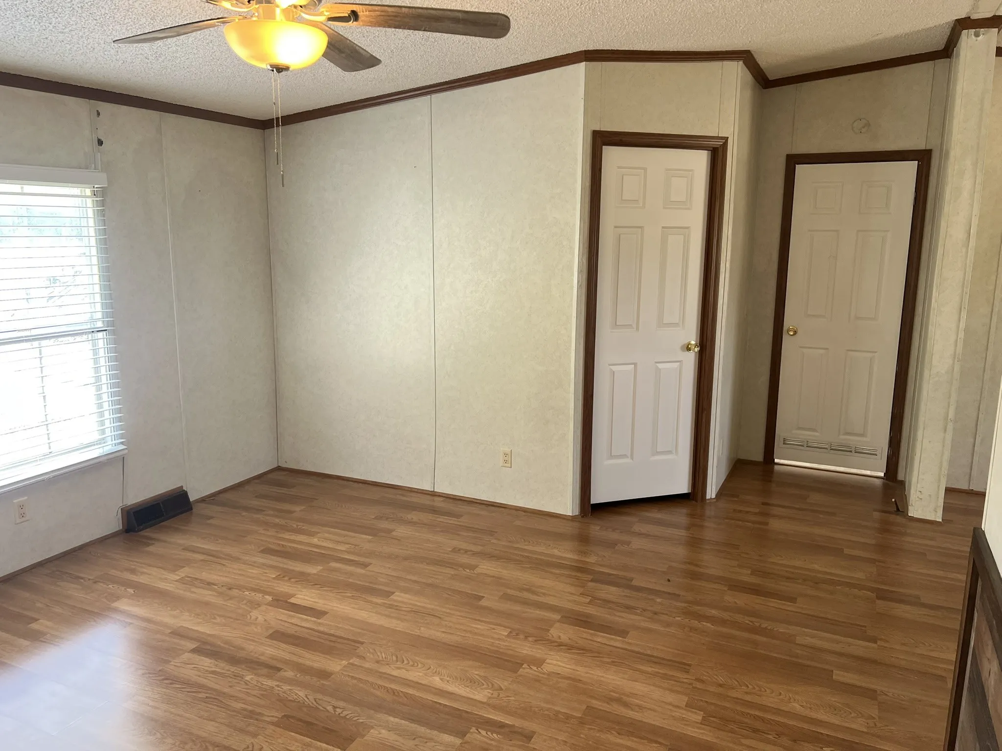 Mobile Home For Rent in Collin County , 2660 County Road 601, Farmersville, Texas 75442, 3 Bedroom, 2 Bathroom, Garage spaces, 1,600 Sqft, built in 2001, mls#21389489, Real Estate Agent in Farmersville, Homes For Rent in Collin county, Homes For Rent in Farmersville, Realtor in Farmersville Texas, Real Estate Brokerage Independent Realty Texas, Luminita Cordes Realtor