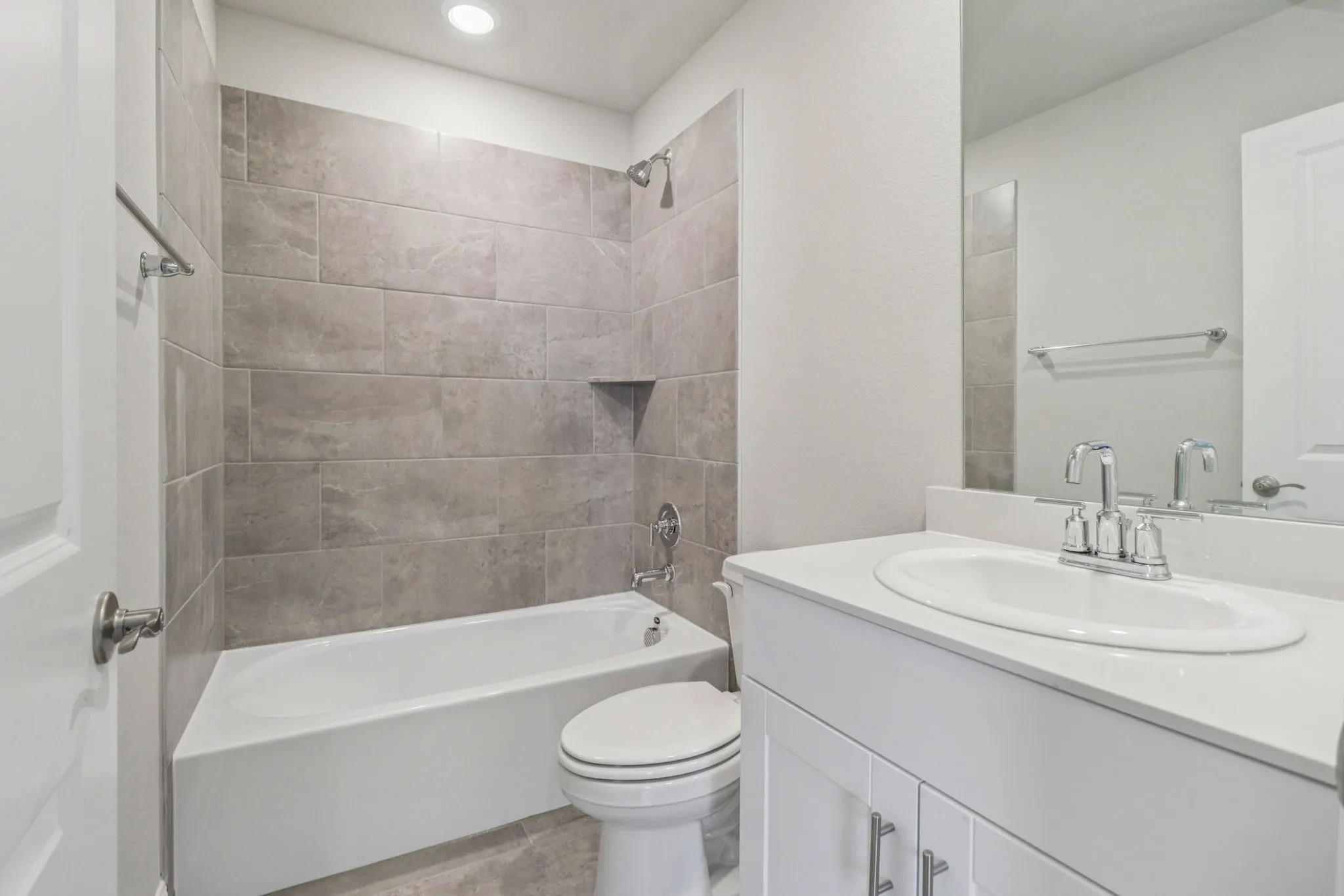 Photo is not of the actual home, but is an inspirational photo of builder’s model home and may depict options, furnishings, and/or decorator features that are not included.