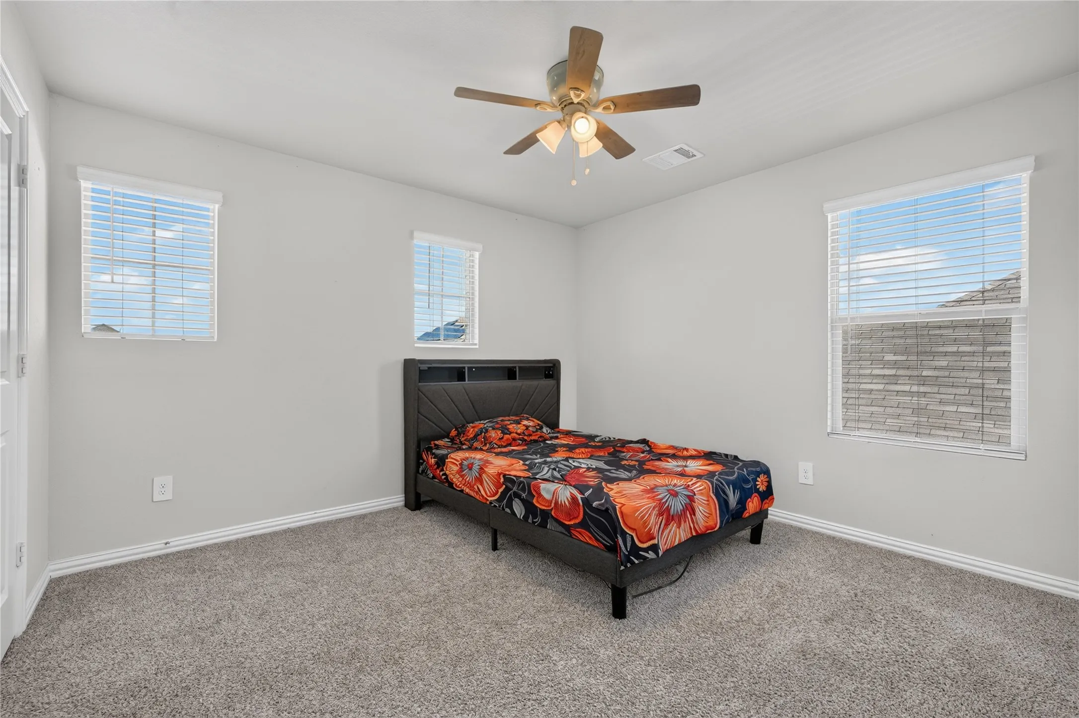 Single Family Residence For Sale in Collin County , 711 Williams Way, Lowry Crossing, Texas 75069, 4 Bedroom, 4 Bathroom, 2 Garage spaces, 3,102 Sqft, built in 2024, mls#21390611, Real Estate Agent in Lowry Crossing, Homes For Sale in Collin county, Homes For Sale in Lowry Crossing, Realtor in Lowry Crossing Texas, Real Estate Brokerage Independent Realty Texas, Luminita Cordes Realtor