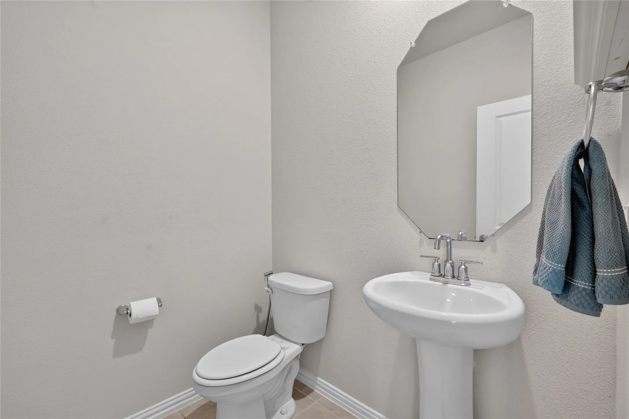 Single Family Residence For Sale in Collin County , 711 Williams Way, Lowry Crossing, Texas 75069, 4 Bedroom, 4 Bathroom, 2 Garage spaces, 3,102 Sqft, built in 2024, mls#21390611, Real Estate Agent in Lowry Crossing, Homes For Sale in Collin county, Homes For Sale in Lowry Crossing, Realtor in Lowry Crossing Texas, Real Estate Brokerage Independent Realty Texas, Luminita Cordes Realtor