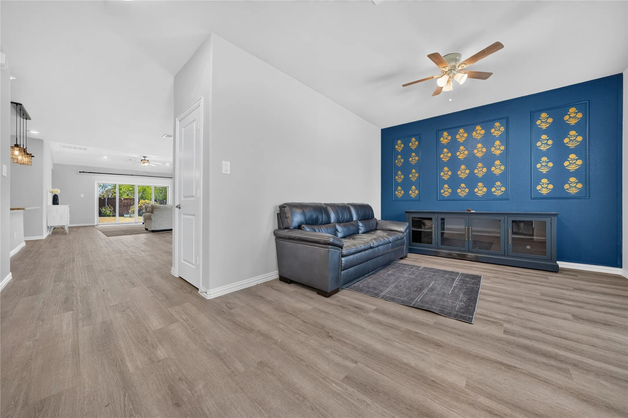 Single Family Residence For Sale in Collin County , 711 Williams Way, Lowry Crossing, Texas 75069, 4 Bedroom, 4 Bathroom, 2 Garage spaces, 3,102 Sqft, built in 2024, mls#21390611, Real Estate Agent in Lowry Crossing, Homes For Sale in Collin county, Homes For Sale in Lowry Crossing, Realtor in Lowry Crossing Texas, Real Estate Brokerage Independent Realty Texas, Luminita Cordes Realtor