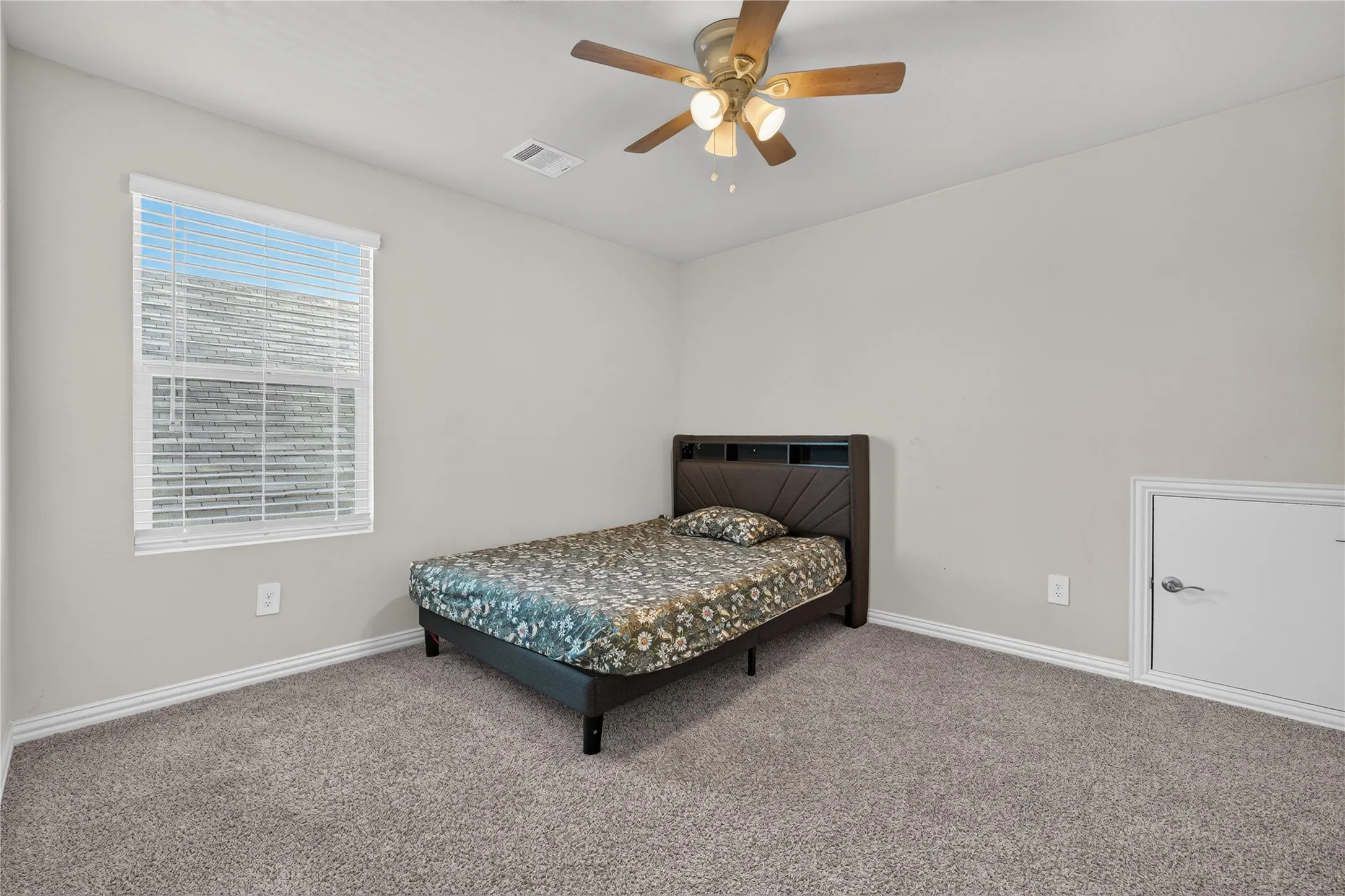 Single Family Residence For Sale in Collin County , 711 Williams Way, Lowry Crossing, Texas 75069, 4 Bedroom, 4 Bathroom, 2 Garage spaces, 3,102 Sqft, built in 2024, mls#21390611, Real Estate Agent in Lowry Crossing, Homes For Sale in Collin county, Homes For Sale in Lowry Crossing, Realtor in Lowry Crossing Texas, Real Estate Brokerage Independent Realty Texas, Luminita Cordes Realtor