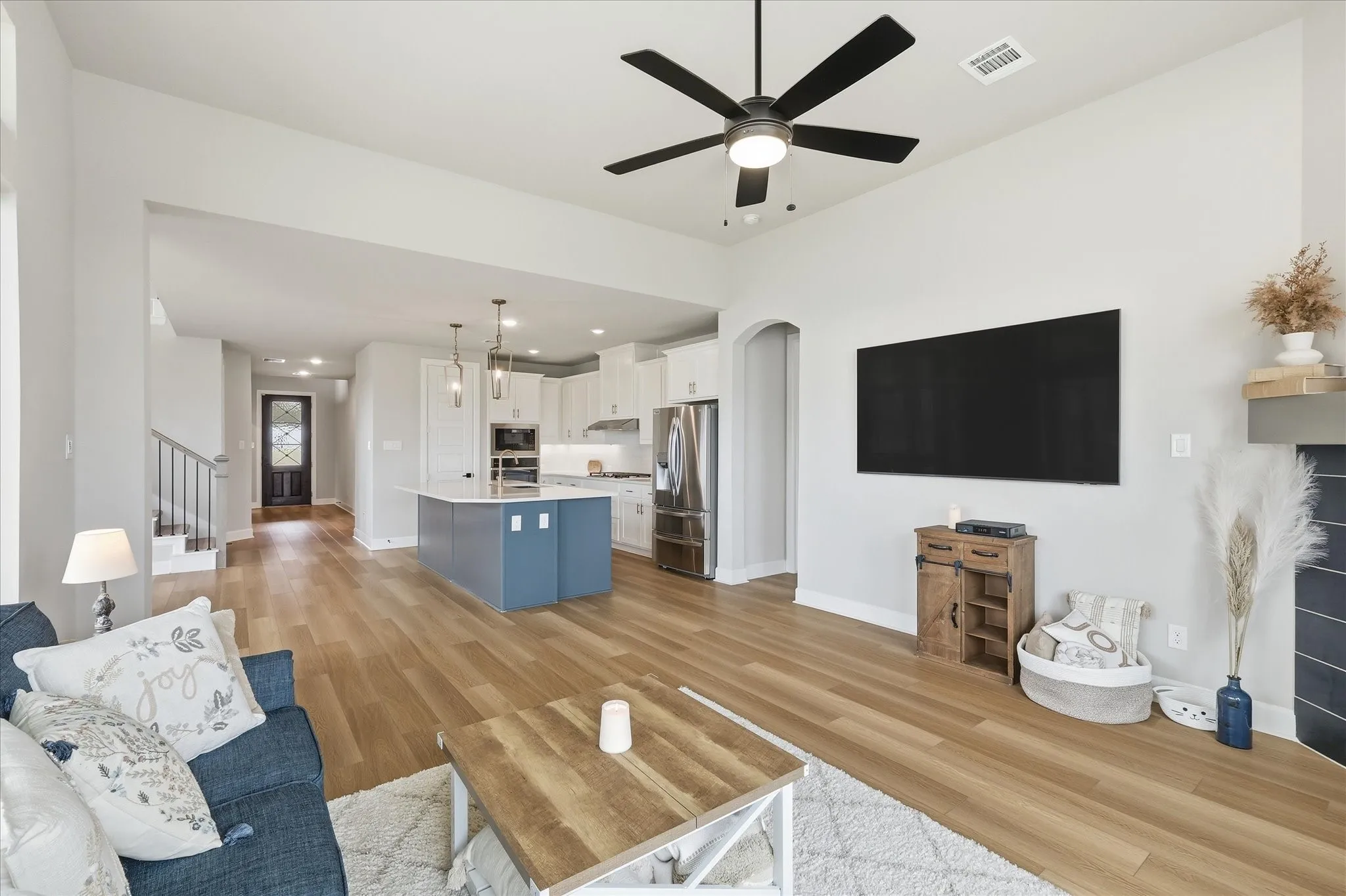 Single Family Residence For Sale in Denton County , 2017 Tremont Drive, Argyle, Texas 76226, 4 Bedroom, 3 Bathroom, 2 Garage spaces, 3,110 Sqft, built in 2023, mls#21389208, Real Estate Agent in Argyle, Homes For Sale in Denton county, Homes For Sale in Argyle, Realtor in Argyle Texas, Real Estate Brokerage Independent Realty Texas, Luminita Cordes Realtor