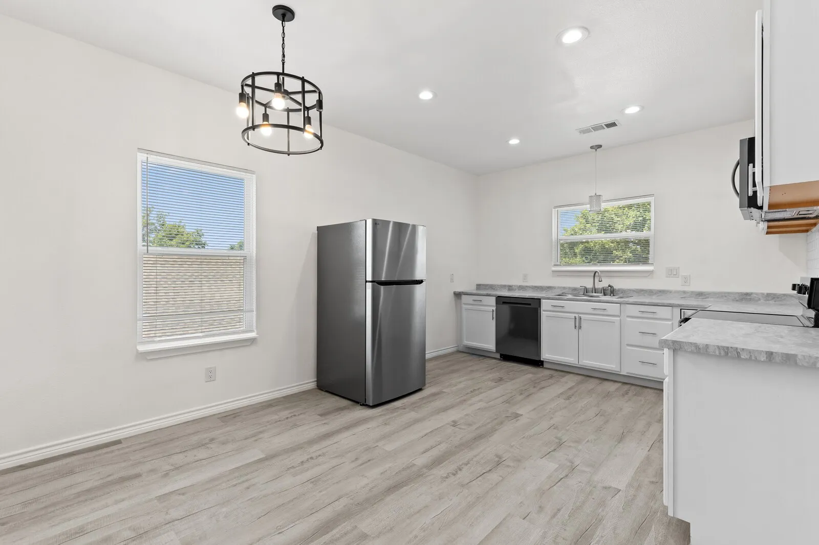 Duplex For Sale in Mc Lennan County , 1215 Kellum Street, Waco, Texas 76704, 4 Bedroom, 4 Bathroom, Garage spaces, 0 Sqft, built in 2024, mls#21389747, Real Estate Agent in Waco, Homes For Sale in Mc Lennan county, Homes For Sale in Waco, Realtor in Waco Texas, Real Estate Brokerage Independent Realty Texas, Luminita Cordes Realtor