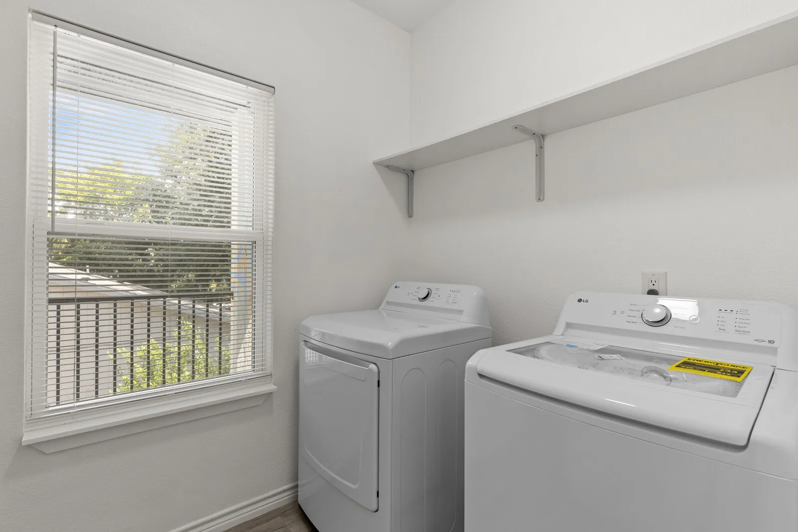 Duplex For Sale in Mc Lennan County , 1215 Kellum Street, Waco, Texas 76704, 4 Bedroom, 4 Bathroom, Garage spaces, 0 Sqft, built in 2024, mls#21389747, Real Estate Agent in Waco, Homes For Sale in Mc Lennan county, Homes For Sale in Waco, Realtor in Waco Texas, Real Estate Brokerage Independent Realty Texas, Luminita Cordes Realtor