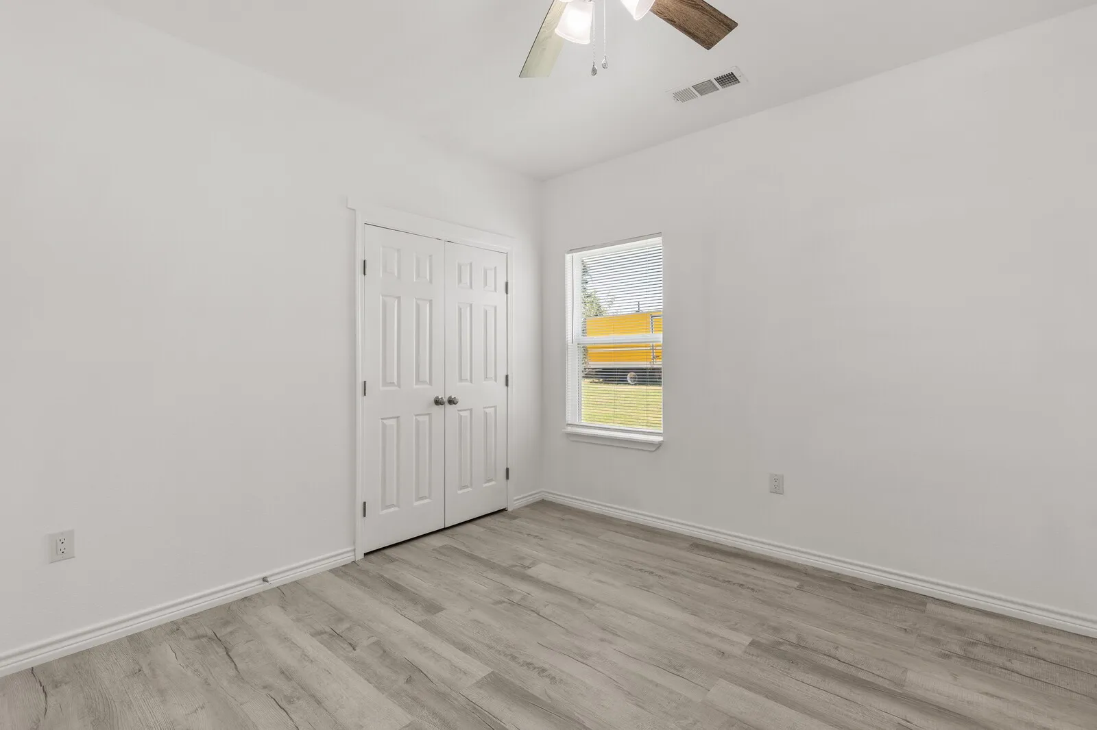Duplex For Sale in Mc Lennan County , 1215 Kellum Street, Waco, Texas 76704, 4 Bedroom, 4 Bathroom, Garage spaces, 0 Sqft, built in 2024, mls#21389747, Real Estate Agent in Waco, Homes For Sale in Mc Lennan county, Homes For Sale in Waco, Realtor in Waco Texas, Real Estate Brokerage Independent Realty Texas, Luminita Cordes Realtor