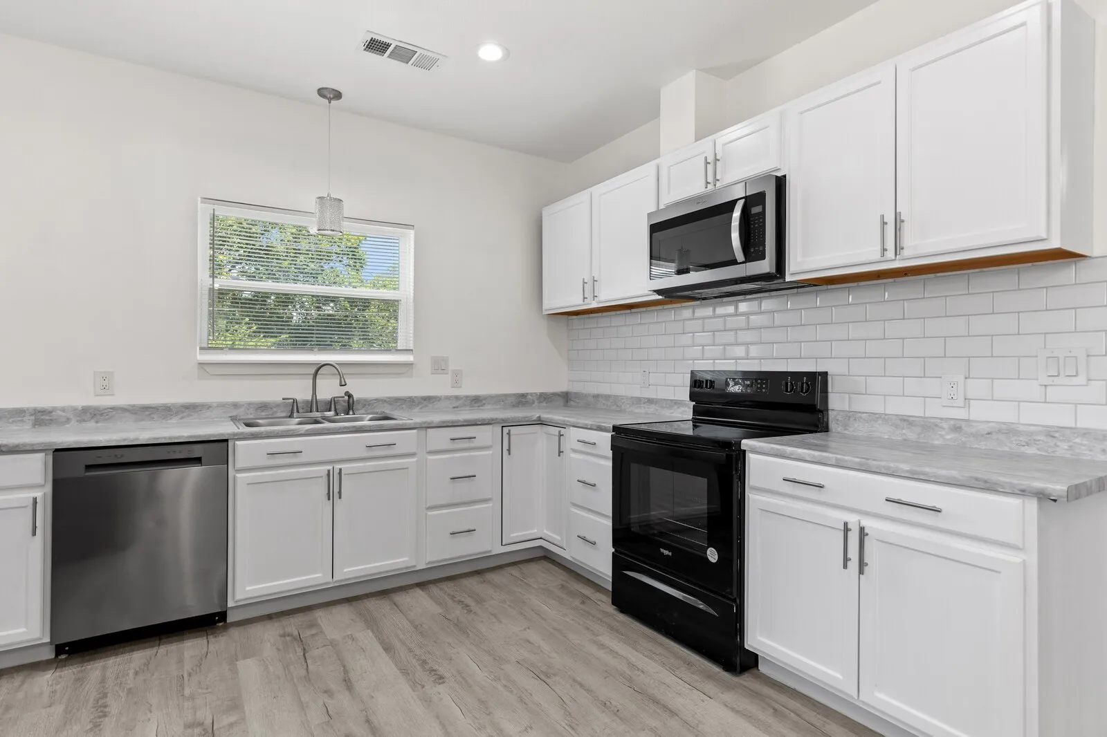 Duplex For Sale in Mc Lennan County , 1215 Kellum Street, Waco, Texas 76704, 4 Bedroom, 4 Bathroom, Garage spaces, 0 Sqft, built in 2024, mls#21389747, Real Estate Agent in Waco, Homes For Sale in Mc Lennan county, Homes For Sale in Waco, Realtor in Waco Texas, Real Estate Brokerage Independent Realty Texas, Luminita Cordes Realtor