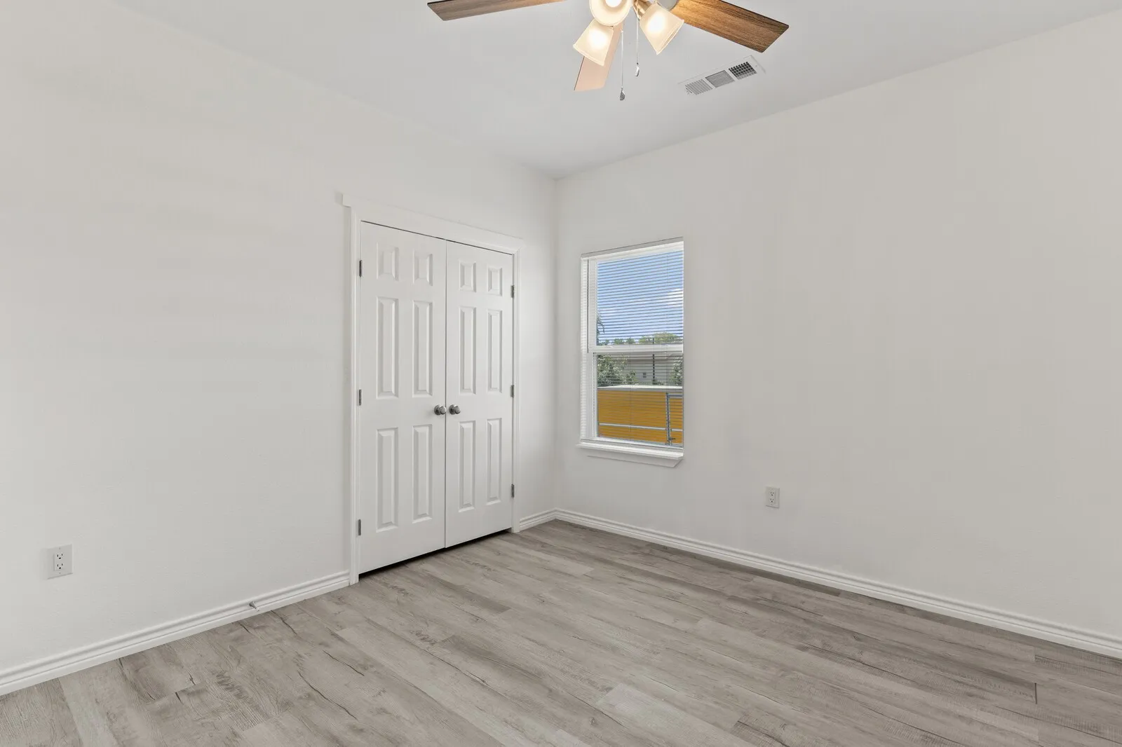 Duplex For Sale in Mc Lennan County , 1215 Kellum Street, Waco, Texas 76704, 4 Bedroom, 4 Bathroom, Garage spaces, 0 Sqft, built in 2024, mls#21389747, Real Estate Agent in Waco, Homes For Sale in Mc Lennan county, Homes For Sale in Waco, Realtor in Waco Texas, Real Estate Brokerage Independent Realty Texas, Luminita Cordes Realtor