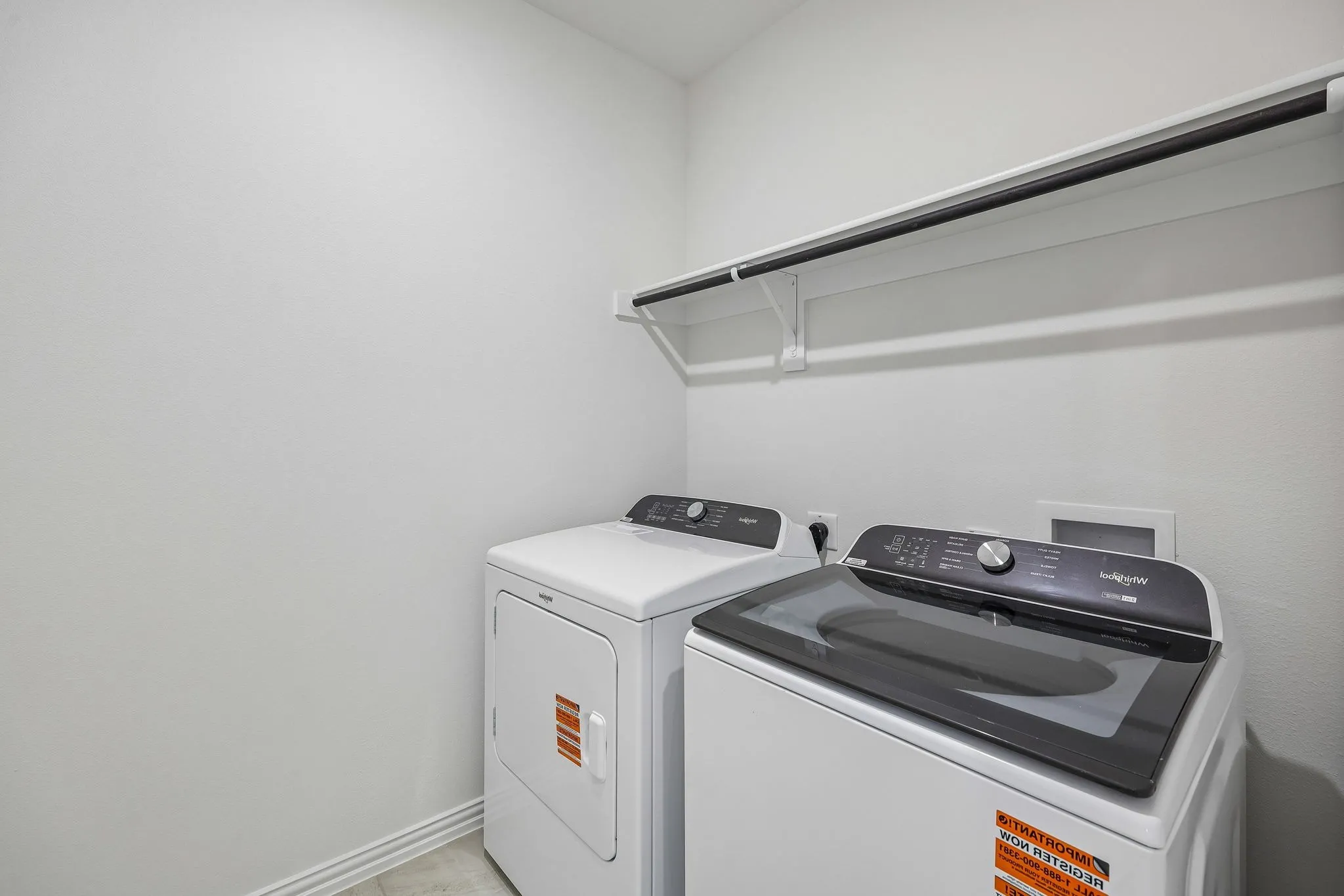  Photo is not of the actual home, but is an inspirational photo of builder’s model home and may depict options, furnishings, and/or decorator features that are not included.
