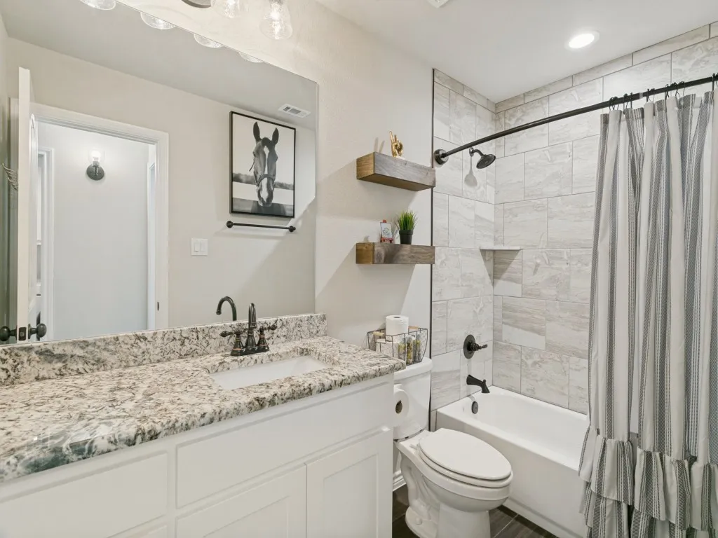 Single Family Residence For Sale in Parker County , 139 Brown Lane, Poolville, Texas 76487, 3 Bedroom, 2 Bathroom, 1 Garage spaces, 1,512 Sqft, built in 2021, mls#21387275, Real Estate Agent in Poolville, Homes For Sale in Parker county, Homes For Sale in Poolville, Realtor in Poolville Texas, Real Estate Brokerage Independent Realty Texas, Luminita Cordes Realtor