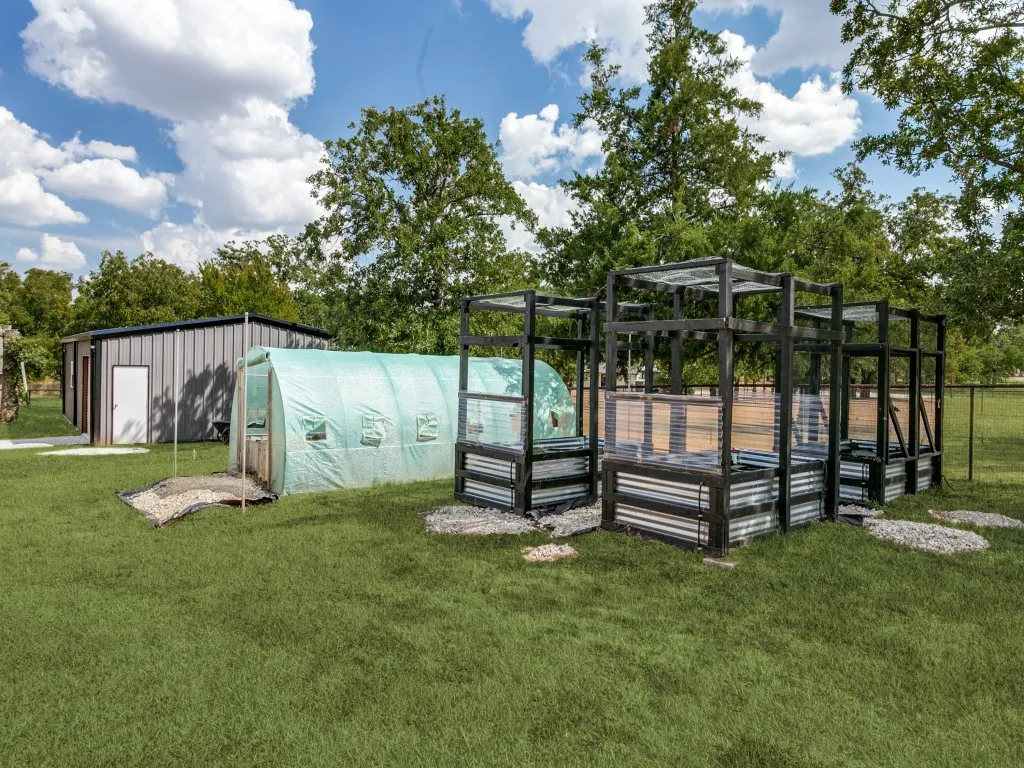 Single Family Residence For Sale in Parker County , 139 Brown Lane, Poolville, Texas 76487, 3 Bedroom, 2 Bathroom, 1 Garage spaces, 1,512 Sqft, built in 2021, mls#21387275, Real Estate Agent in Poolville, Homes For Sale in Parker county, Homes For Sale in Poolville, Realtor in Poolville Texas, Real Estate Brokerage Independent Realty Texas, Luminita Cordes Realtor