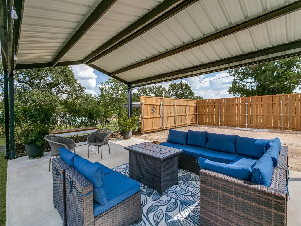 Single Family Residence For Sale in Parker County , 139 Brown Lane, Poolville, Texas 76487, 3 Bedroom, 2 Bathroom, 1 Garage spaces, 1,512 Sqft, built in 2021, mls#21387275, Real Estate Agent in Poolville, Homes For Sale in Parker county, Homes For Sale in Poolville, Realtor in Poolville Texas, Real Estate Brokerage Independent Realty Texas, Luminita Cordes Realtor