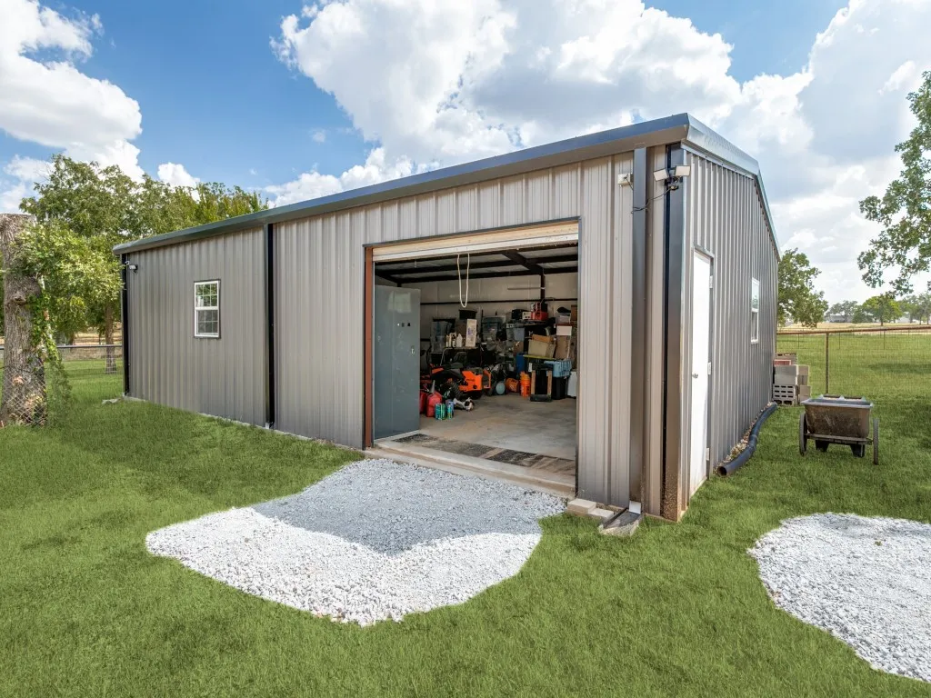 Single Family Residence For Sale in Parker County , 139 Brown Lane, Poolville, Texas 76487, 3 Bedroom, 2 Bathroom, 1 Garage spaces, 1,512 Sqft, built in 2021, mls#21387275, Real Estate Agent in Poolville, Homes For Sale in Parker county, Homes For Sale in Poolville, Realtor in Poolville Texas, Real Estate Brokerage Independent Realty Texas, Luminita Cordes Realtor