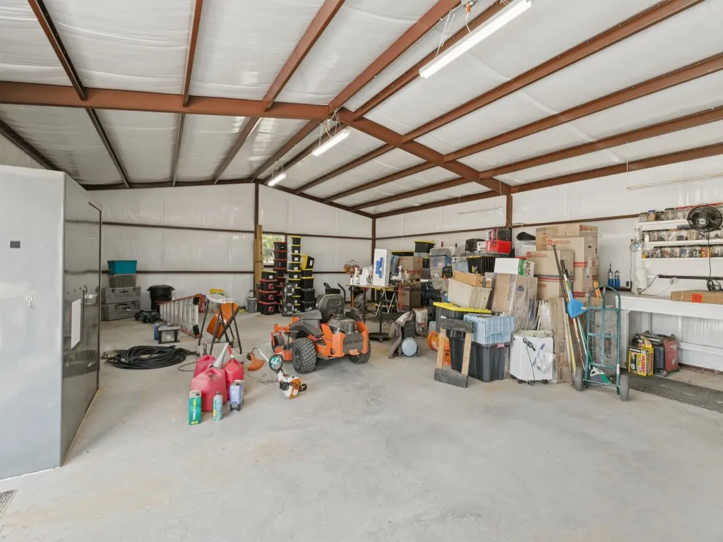 Single Family Residence For Sale in Parker County , 139 Brown Lane, Poolville, Texas 76487, 3 Bedroom, 2 Bathroom, 1 Garage spaces, 1,512 Sqft, built in 2021, mls#21387275, Real Estate Agent in Poolville, Homes For Sale in Parker county, Homes For Sale in Poolville, Realtor in Poolville Texas, Real Estate Brokerage Independent Realty Texas, Luminita Cordes Realtor