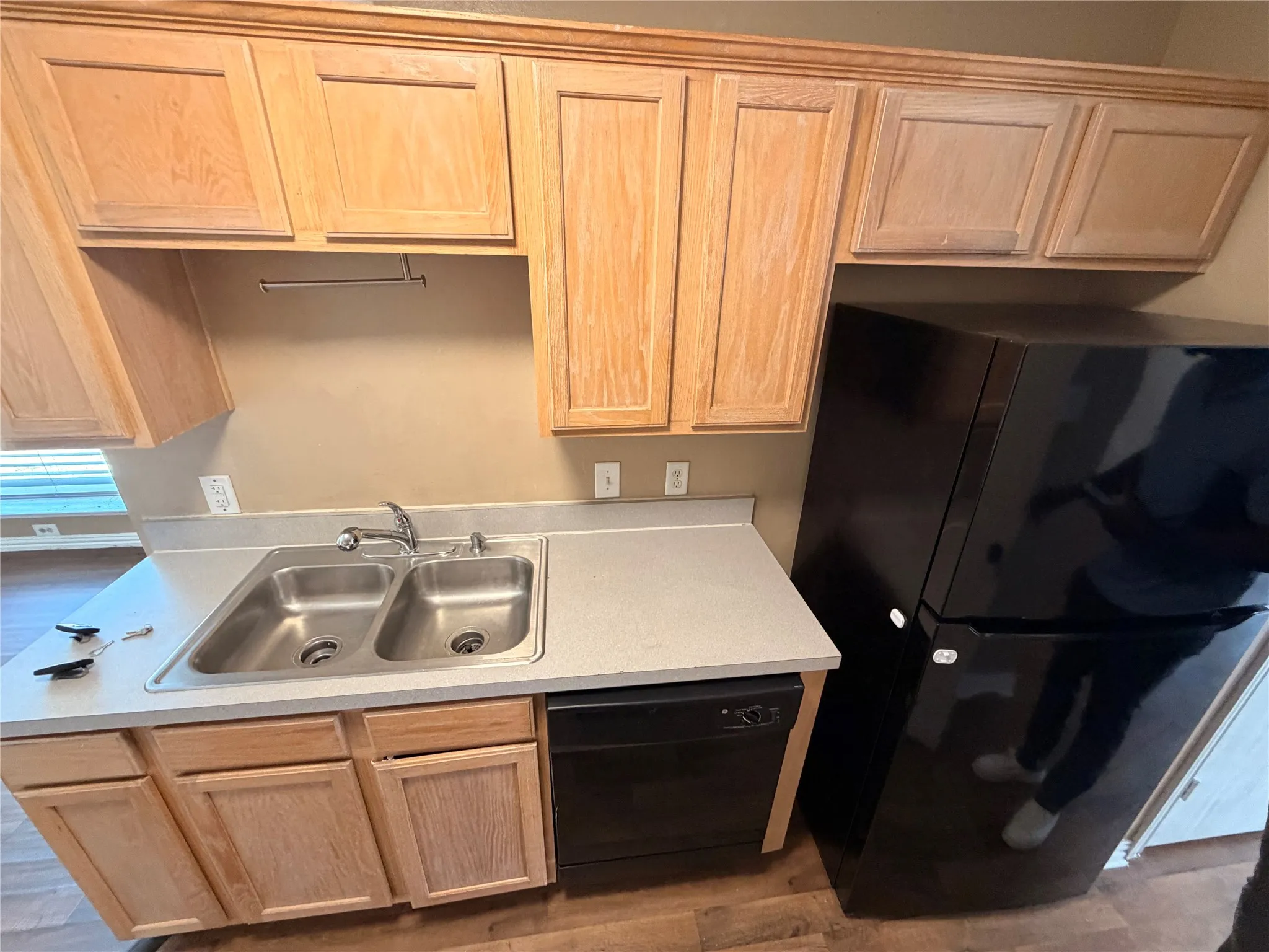 Single Family Residence For Rent in Tarrant County , 10504 Aransas Drive, Fort Worth, Texas 76131, 3 Bedroom, 2 Bathroom, 2 Garage spaces, 1,287 Sqft, built in 2002, mls#21390504, Real Estate Agent in Fort Worth, Homes For Rent in Tarrant county, Homes For Rent in Fort Worth, Realtor in Fort Worth Texas, Real Estate Brokerage Independent Realty Texas, Luminita Cordes Realtor