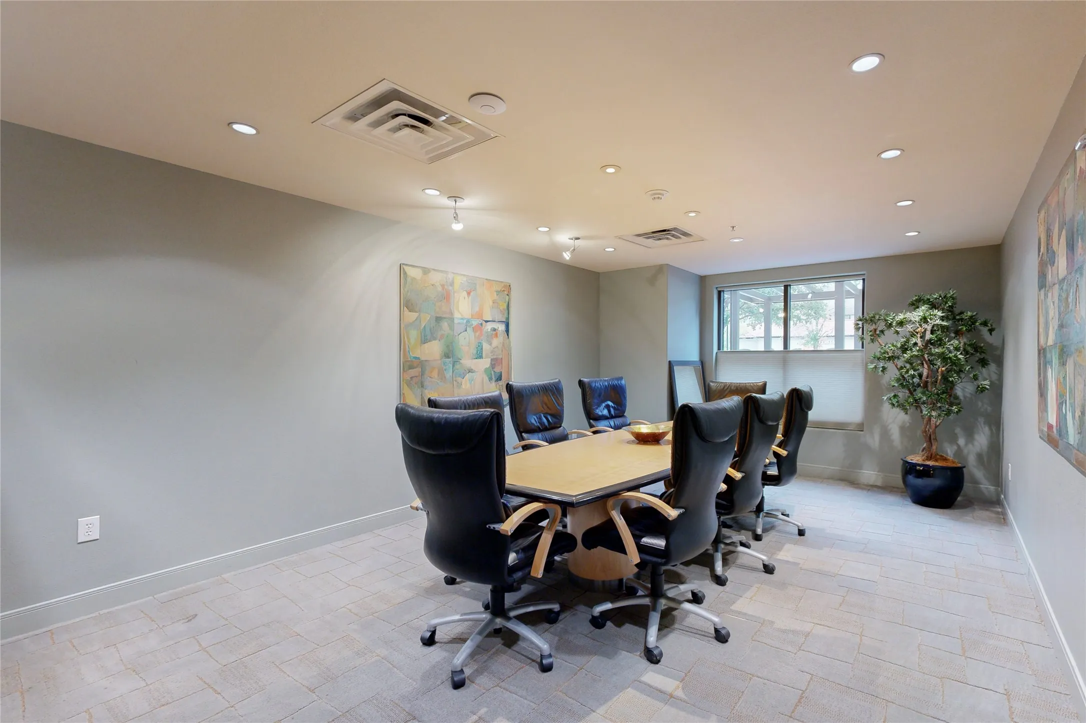 Condominium For Rent in Dallas County , 330 Las Colinas Boulevard E 466, Irving, Texas 75039, 2 Bedroom, 1 Bathroom, 2 Garage spaces, 1,092 Sqft, built in 2001, mls#21390681, Real Estate Agent in Irving, Homes For Rent in Dallas county, Homes For Rent in Irving, Realtor in Irving Texas, Real Estate Brokerage Independent Realty Texas, Luminita Cordes Realtor