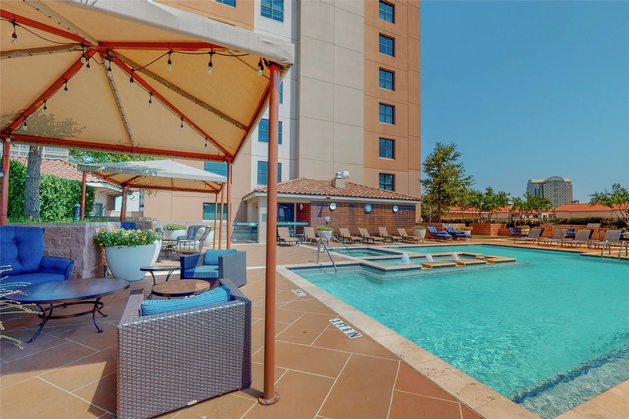 Condominium For Rent in Dallas County , 330 Las Colinas Boulevard E 466, Irving, Texas 75039, 2 Bedroom, 1 Bathroom, 2 Garage spaces, 1,092 Sqft, built in 2001, mls#21390681, Real Estate Agent in Irving, Homes For Rent in Dallas county, Homes For Rent in Irving, Realtor in Irving Texas, Real Estate Brokerage Independent Realty Texas, Luminita Cordes Realtor