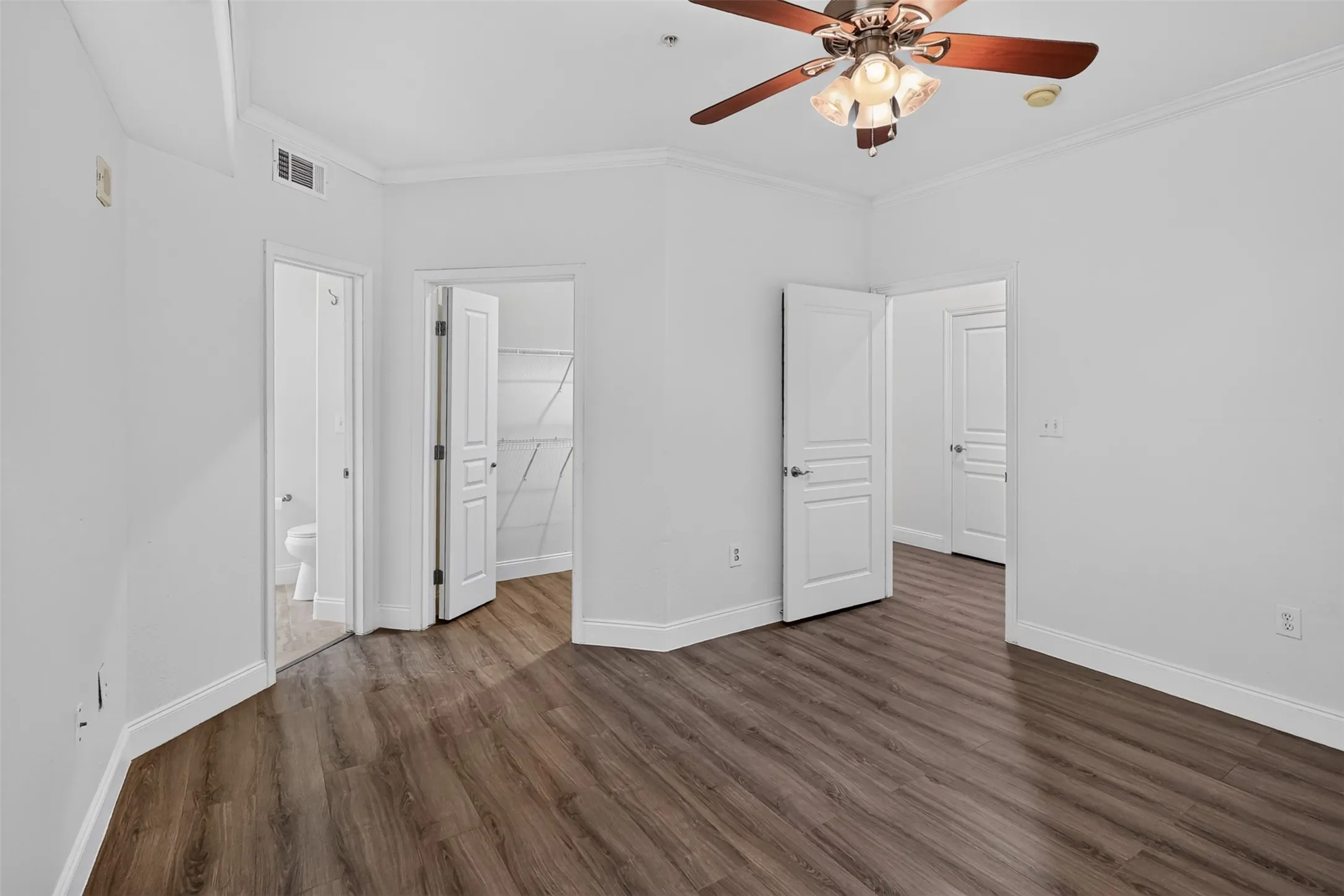 Condominium For Rent in Dallas County , 330 Las Colinas Boulevard E 466, Irving, Texas 75039, 2 Bedroom, 1 Bathroom, 2 Garage spaces, 1,092 Sqft, built in 2001, mls#21390681, Real Estate Agent in Irving, Homes For Rent in Dallas county, Homes For Rent in Irving, Realtor in Irving Texas, Real Estate Brokerage Independent Realty Texas, Luminita Cordes Realtor