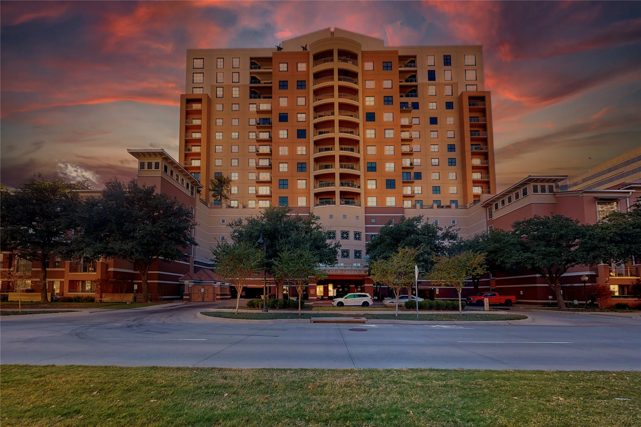Condominium For Rent in Dallas County , 330 Las Colinas Boulevard E 466, Irving, Texas 75039, 2 Bedroom, 1 Bathroom, 2 Garage spaces, 1,092 Sqft, built in 2001, mls#21390681, Real Estate Agent in Irving, Homes For Rent in Dallas county, Homes For Rent in Irving, Realtor in Irving Texas, Real Estate Brokerage Independent Realty Texas, Luminita Cordes Realtor