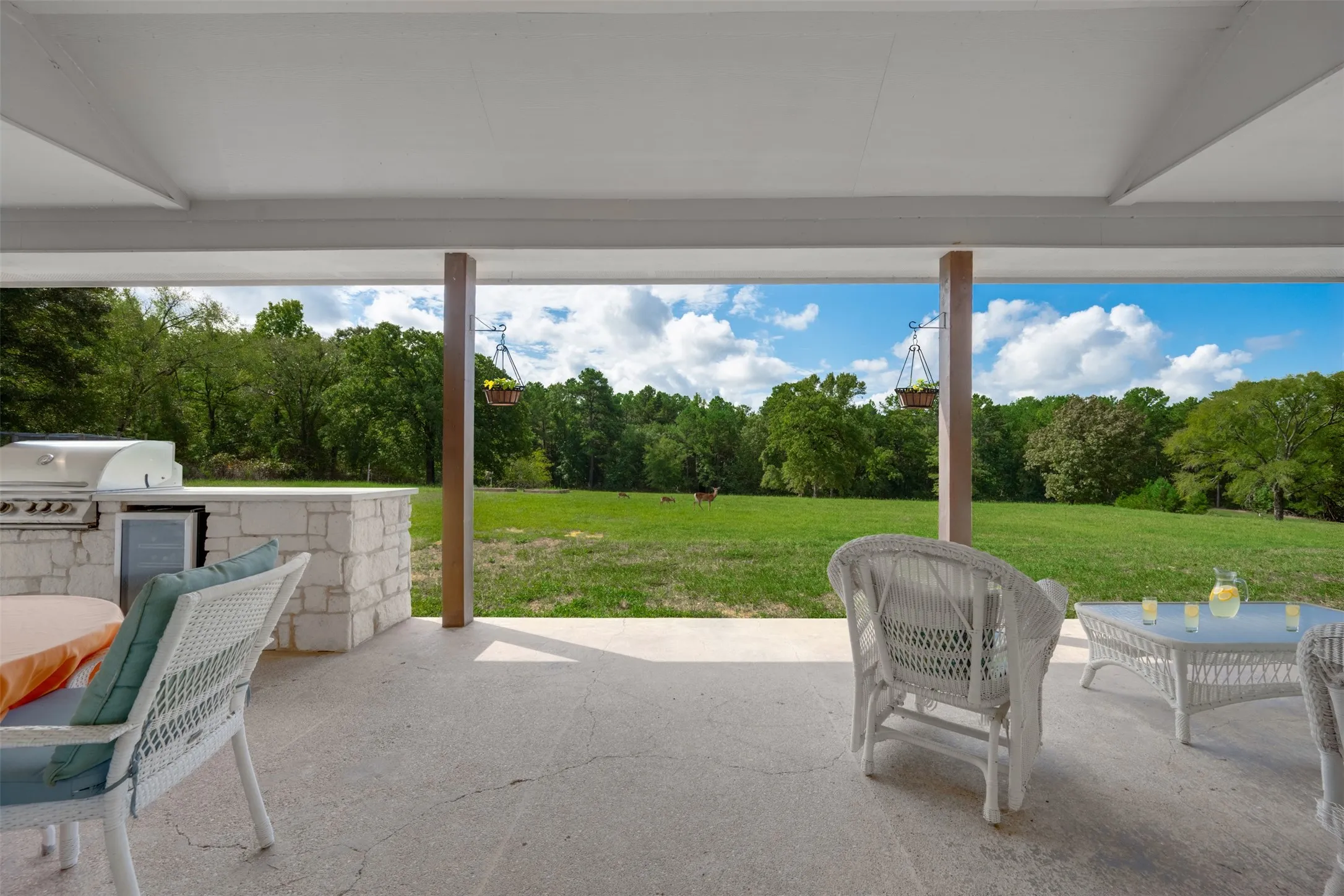 Single Family Residence For Sale in Smith County , 16045 County Road 1130, Flint, Texas 75762, 5 Bedroom, 4 Bathroom, 3 Garage spaces, 3,580 Sqft, built in 2015, mls#21390605, Real Estate Agent in Flint, Homes For Sale in Smith county, Homes For Sale in Flint, Realtor in Flint Texas, Real Estate Brokerage Independent Realty Texas, Luminita Cordes Realtor