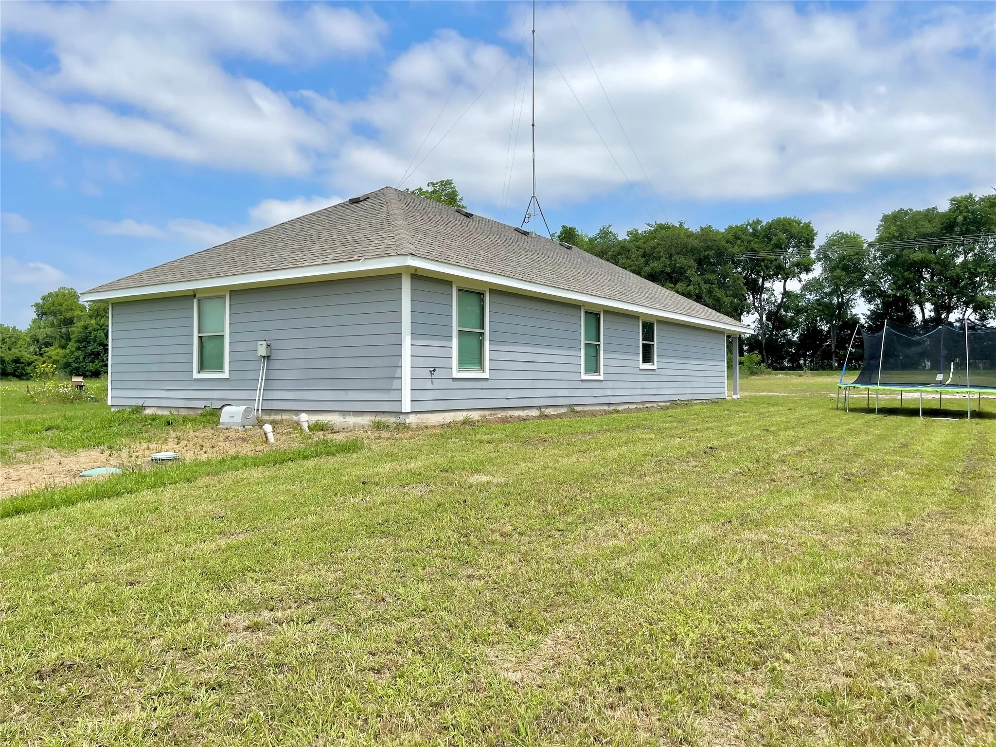 Single Family Residence For Sale in Hunt County , 1581 County Road 1079, Greenville, Texas 75401, 3 Bedroom, 2 Bathroom, Garage spaces, 1,340 Sqft, built in 2017, mls#21390711, Real Estate Agent in Greenville, Homes For Sale in Hunt county, Homes For Sale in Greenville, Realtor in Greenville Texas, Real Estate Brokerage Independent Realty Texas, Luminita Cordes Realtor