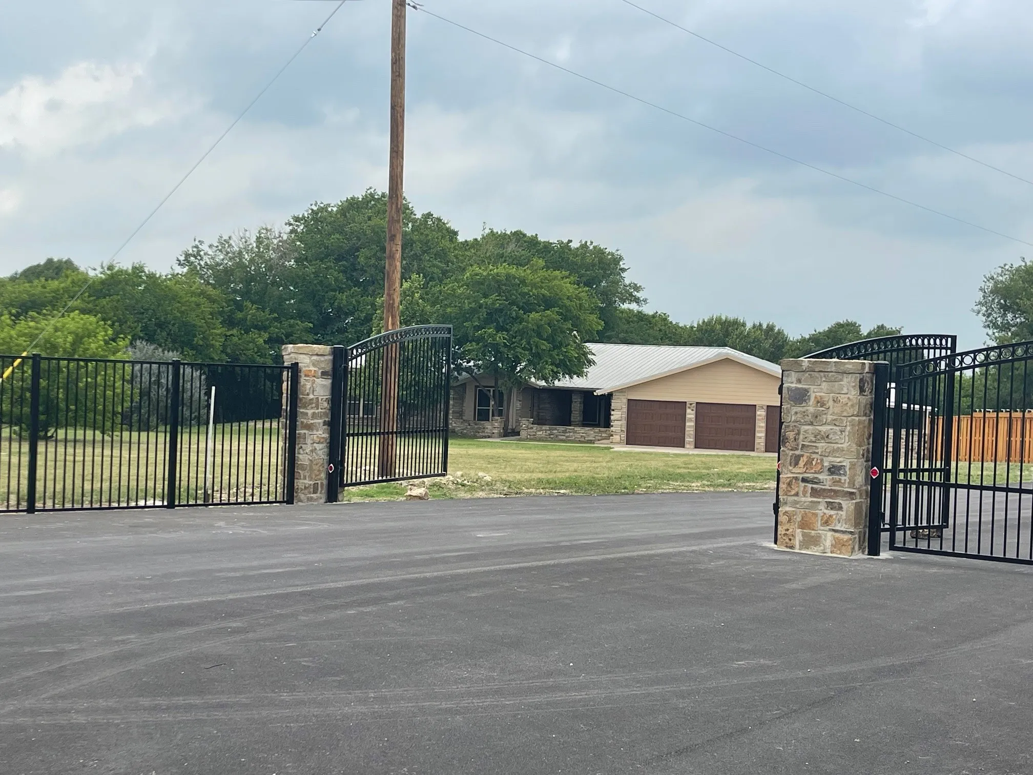 Improved Land For Sale in Tarrant County , 9833 Lark Lane, Fort Worth, Texas 76179, 0, 0, Garage spaces, 0 Sqft, built in 0, mls#21390713, Real Estate Agent in Fort Worth, Homes For Sale in Tarrant county, Homes For Sale in Fort Worth, Realtor in Fort Worth Texas, Real Estate Brokerage Independent Realty Texas, Luminita Cordes Realtor