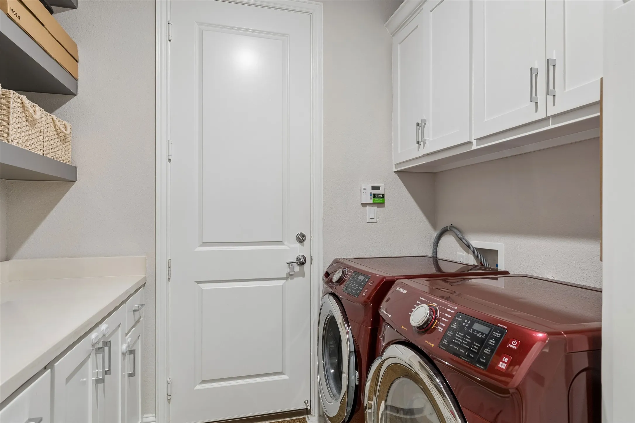 Single Family Residence For Sale in Collin County , 2309 Leslie Lane, Mc Kinney, Texas 75072, 5 Bedroom, 4 Bathroom, 2 Garage spaces, 3,997 Sqft, built in 2016, mls#21390689, Real Estate Agent in Mc Kinney, Homes For Sale in Collin county, Homes For Sale in Mc Kinney, Realtor in Mc Kinney Texas, Real Estate Brokerage Independent Realty Texas, Luminita Cordes Realtor