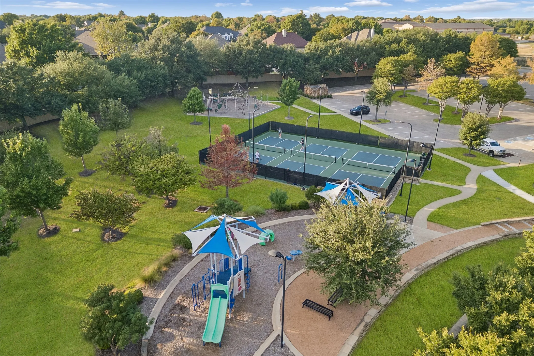Single Family Residence For Sale in Collin County , 2309 Leslie Lane, Mc Kinney, Texas 75072, 5 Bedroom, 4 Bathroom, 2 Garage spaces, 3,997 Sqft, built in 2016, mls#21390689, Real Estate Agent in Mc Kinney, Homes For Sale in Collin county, Homes For Sale in Mc Kinney, Realtor in Mc Kinney Texas, Real Estate Brokerage Independent Realty Texas, Luminita Cordes Realtor