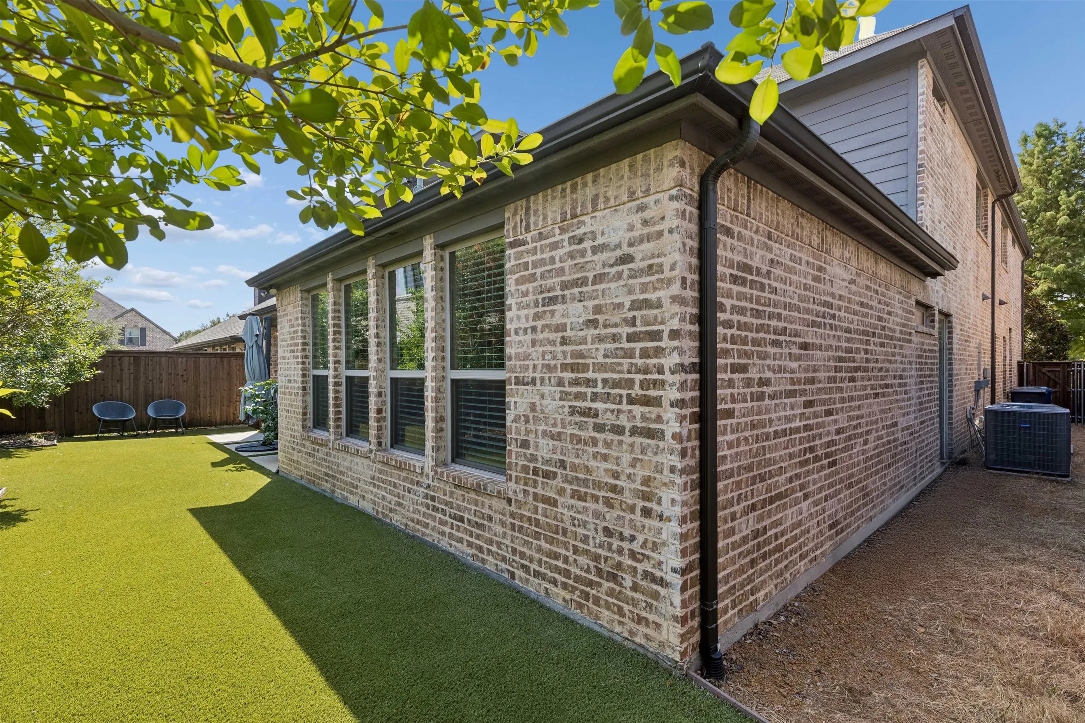 Single Family Residence For Sale in Collin County , 2309 Leslie Lane, Mc Kinney, Texas 75072, 5 Bedroom, 4 Bathroom, 2 Garage spaces, 3,997 Sqft, built in 2016, mls#21390689, Real Estate Agent in Mc Kinney, Homes For Sale in Collin county, Homes For Sale in Mc Kinney, Realtor in Mc Kinney Texas, Real Estate Brokerage Independent Realty Texas, Luminita Cordes Realtor
