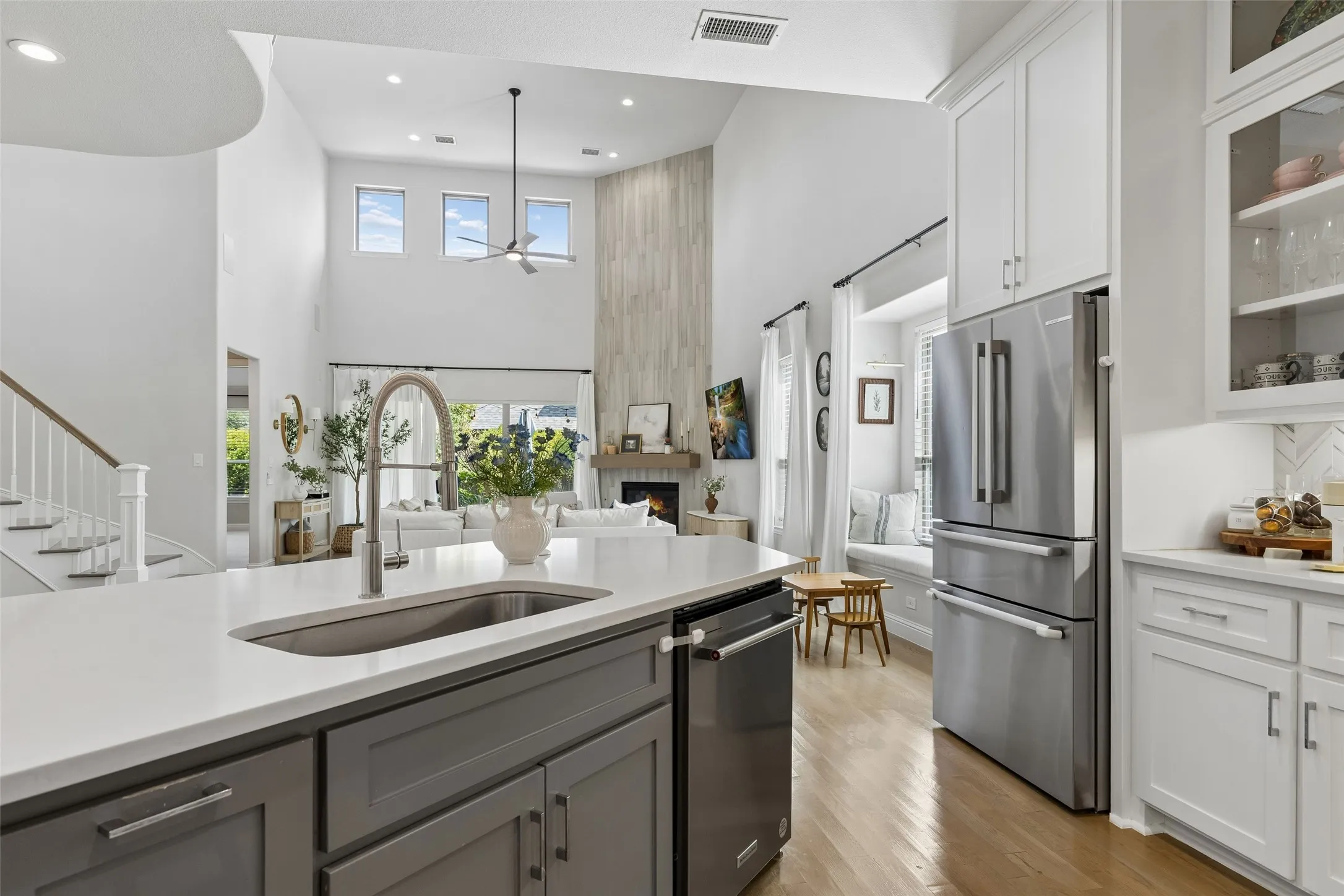 Single Family Residence For Sale in Collin County , 2309 Leslie Lane, Mc Kinney, Texas 75072, 5 Bedroom, 4 Bathroom, 2 Garage spaces, 3,997 Sqft, built in 2016, mls#21390689, Real Estate Agent in Mc Kinney, Homes For Sale in Collin county, Homes For Sale in Mc Kinney, Realtor in Mc Kinney Texas, Real Estate Brokerage Independent Realty Texas, Luminita Cordes Realtor