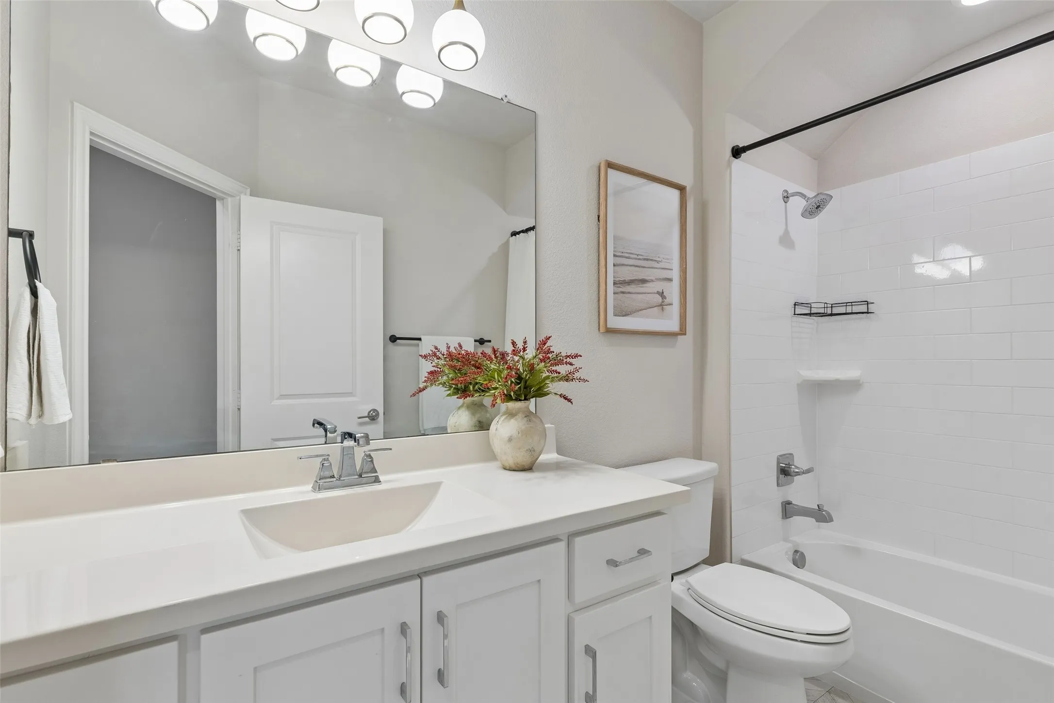 Single Family Residence For Sale in Collin County , 2309 Leslie Lane, Mc Kinney, Texas 75072, 5 Bedroom, 4 Bathroom, 2 Garage spaces, 3,997 Sqft, built in 2016, mls#21390689, Real Estate Agent in Mc Kinney, Homes For Sale in Collin county, Homes For Sale in Mc Kinney, Realtor in Mc Kinney Texas, Real Estate Brokerage Independent Realty Texas, Luminita Cordes Realtor