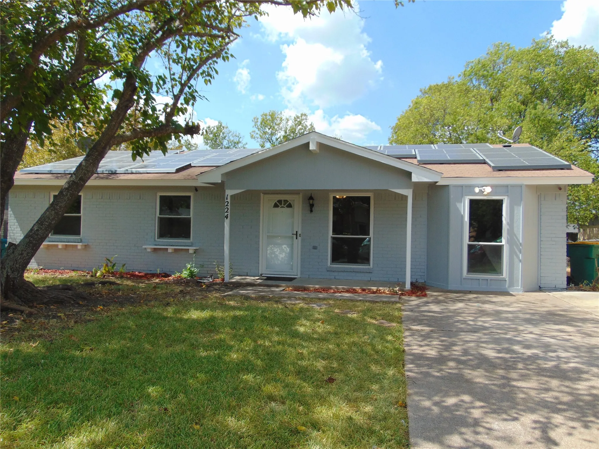 Single Family Residence For Sale