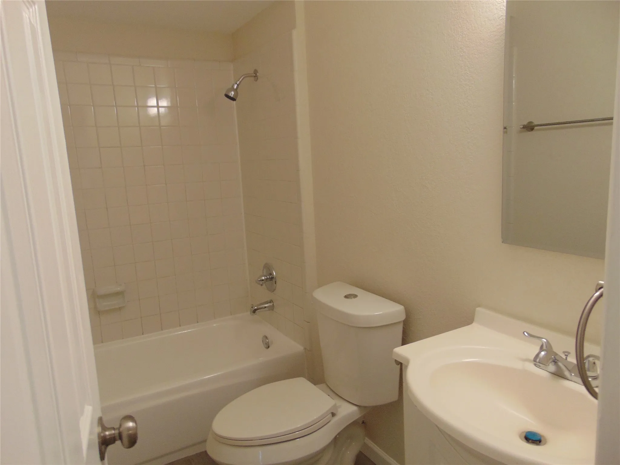 Single Family Residence For Sale in Dallas County , 1224 Mars Drive, Cedar Hill, Texas 75104, 4 Bedroom, 2 Bathroom, Garage spaces, 1,440 Sqft, built in 1975, mls#21371389, Real Estate Agent in Cedar Hill, Homes For Sale in Dallas county, Homes For Sale in Cedar Hill, Realtor in Cedar Hill Texas, Real Estate Brokerage Independent Realty Texas, Luminita Cordes Realtor