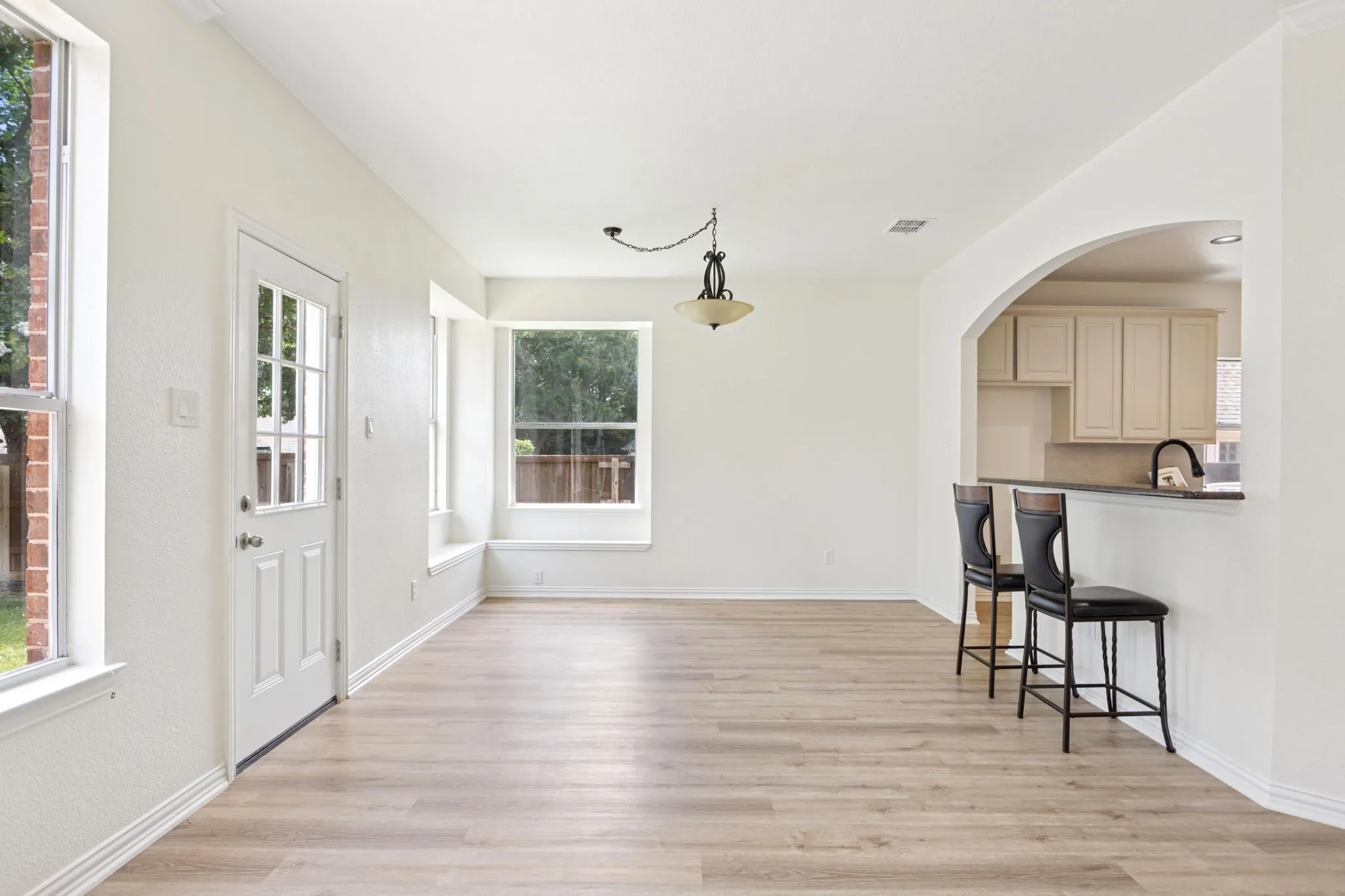 Single Family Residence For Rent in Denton County , 2509 Woodstone Court, Flower Mound, Texas 75022, 5 Bedroom, 3 Bathroom, 3 Garage spaces, 3,068 Sqft, built in 2001, mls#21390718, Real Estate Agent in Flower Mound, Homes For Rent in Denton county, Homes For Rent in Flower Mound, Realtor in Flower Mound Texas, Real Estate Brokerage Independent Realty Texas, Luminita Cordes Realtor