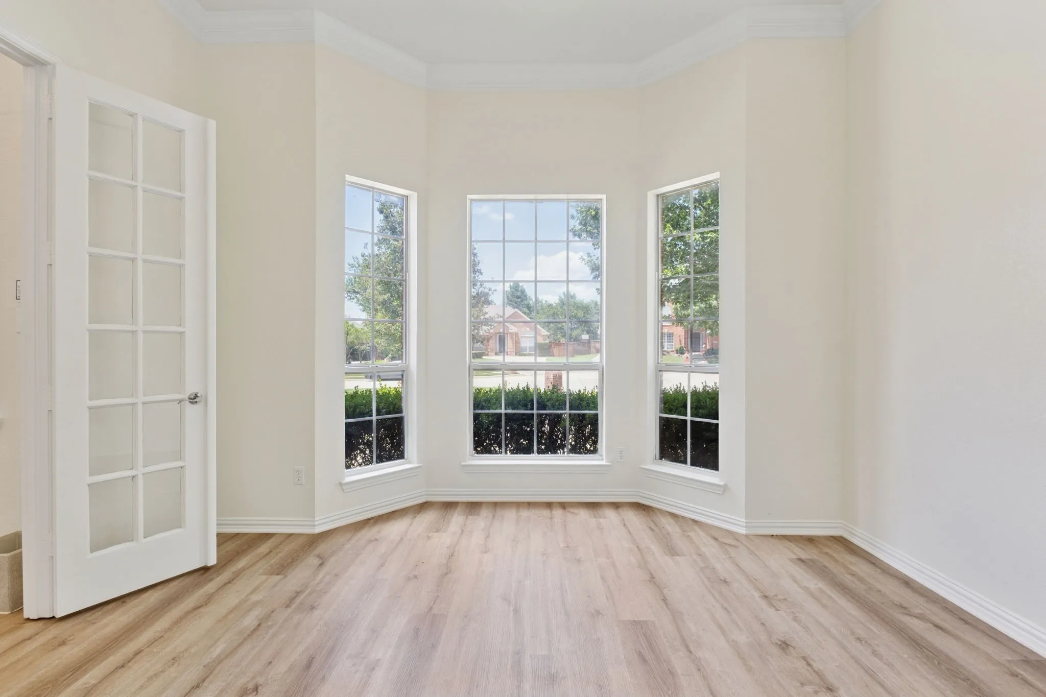 Single Family Residence For Rent in Denton County , 2509 Woodstone Court, Flower Mound, Texas 75022, 5 Bedroom, 3 Bathroom, 3 Garage spaces, 3,068 Sqft, built in 2001, mls#21390718, Real Estate Agent in Flower Mound, Homes For Rent in Denton county, Homes For Rent in Flower Mound, Realtor in Flower Mound Texas, Real Estate Brokerage Independent Realty Texas, Luminita Cordes Realtor