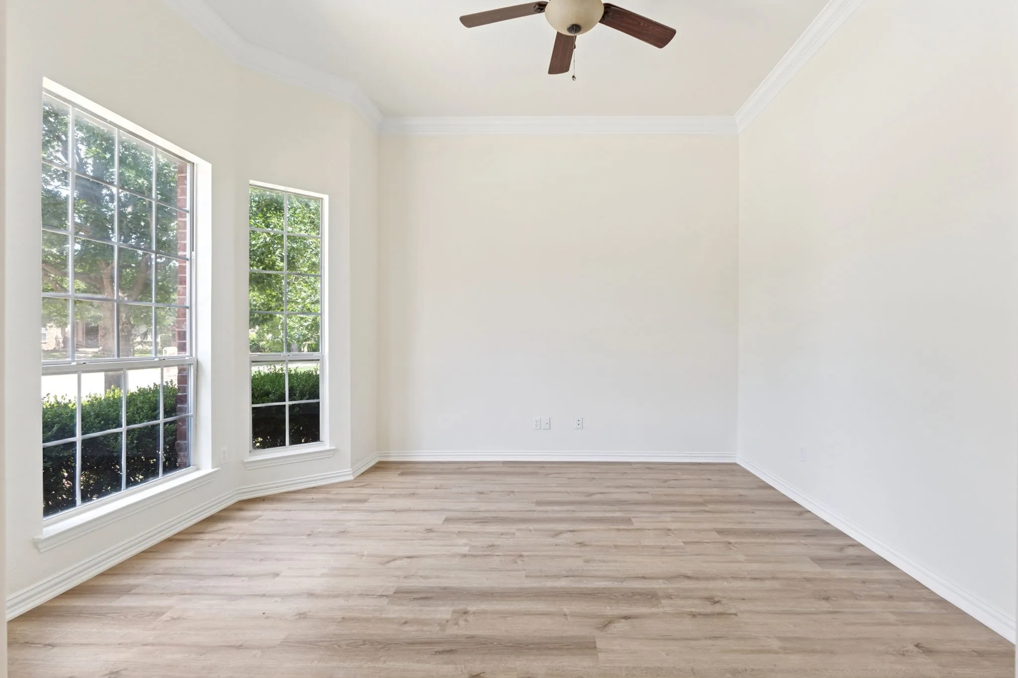 Single Family Residence For Rent in Denton County , 2509 Woodstone Court, Flower Mound, Texas 75022, 5 Bedroom, 3 Bathroom, 3 Garage spaces, 3,068 Sqft, built in 2001, mls#21390718, Real Estate Agent in Flower Mound, Homes For Rent in Denton county, Homes For Rent in Flower Mound, Realtor in Flower Mound Texas, Real Estate Brokerage Independent Realty Texas, Luminita Cordes Realtor