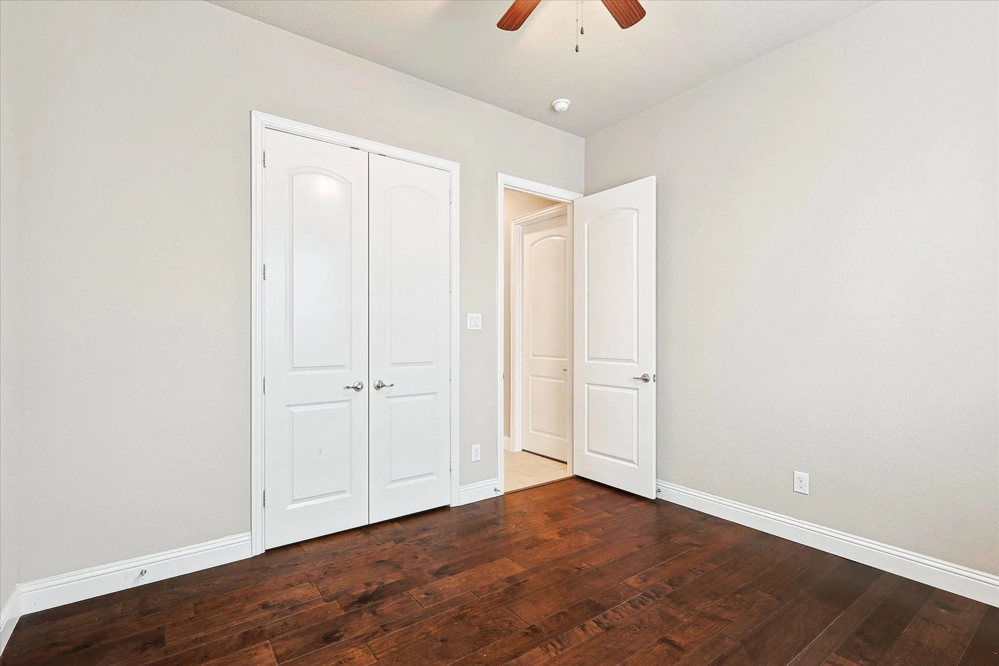 Single Family Residence For Rent in Tarrant County , 4332 Old Grove Way, Fort Worth, Texas 76244, 4 Bedroom, 3 Bathroom, 2 Garage spaces, 2,658 Sqft, built in 2015, mls#21390708, Real Estate Agent in Fort Worth, Homes For Rent in Tarrant county, Homes For Rent in Fort Worth, Realtor in Fort Worth Texas, Real Estate Brokerage Independent Realty Texas, Luminita Cordes Realtor