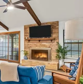 Single Family Residence For Sale in Mc Lennan County , 501 Aspen Incline Drive, Hewitt, Texas 76643, 4 Bedroom, 2 Bathroom, 2 Garage spaces, 1,944 Sqft, built in 1979, mls#21387994, Real Estate Agent in Hewitt, Homes For Sale in Mc Lennan county, Homes For Sale in Hewitt, Realtor in Hewitt Texas, Real Estate Brokerage Independent Realty Texas, Luminita Cordes Realtor